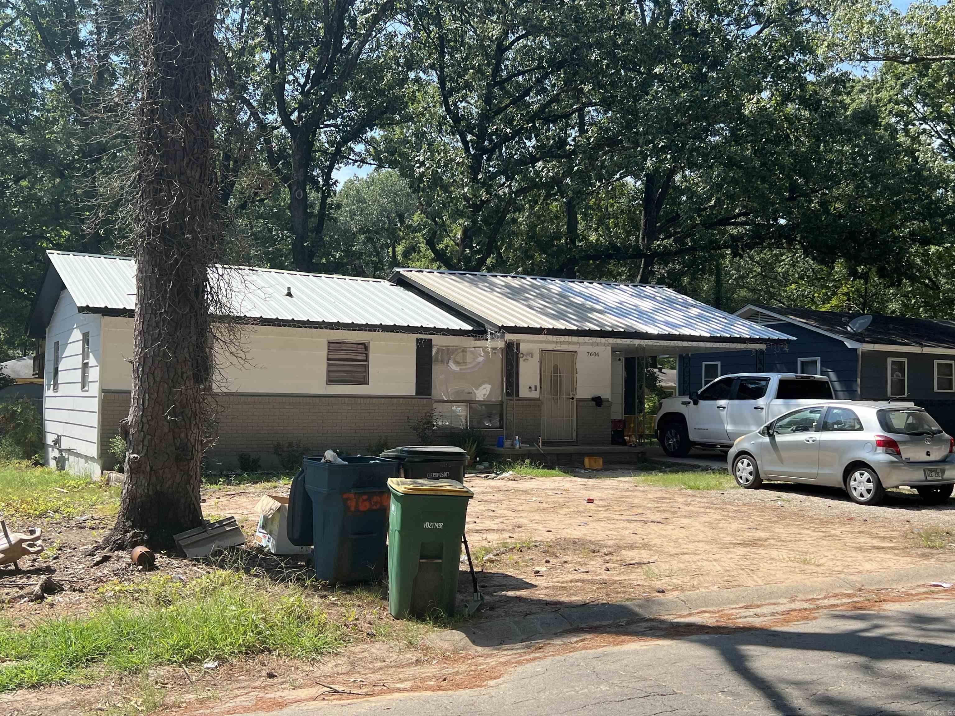 Attention investors or first time home buyers!!!! Great income producing property. Agents see remarks