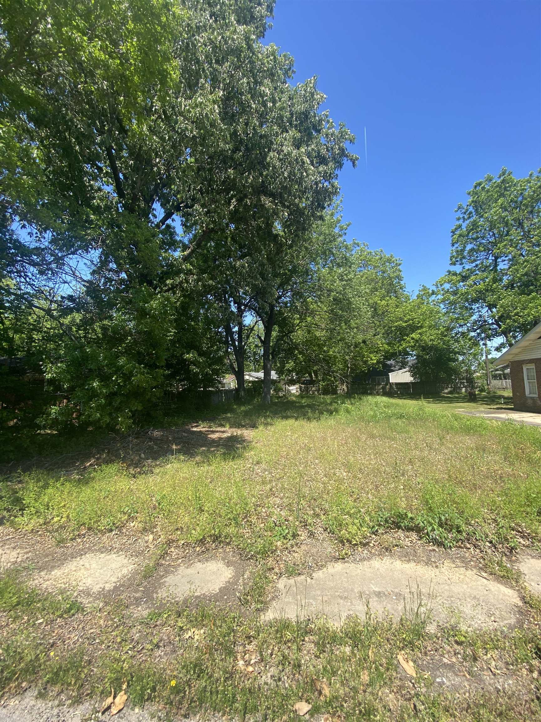 Welcome to Market a prime, build-ready residential lot in the heart of Walnut Ridge! Bring your blueprints and build your dream home or a profitable investment property on this level, 0.11-acre parcel. Perfectly situated within city limits, this 4,791 sq. ft. lot offers level land making construction prep a breeze. You’ll save on development costs with immediate access to public water, public sewer, and municipal electricity right at the street. Located in a quiet, established neighborhood, you are just a 2-minute drive from Walnut Ridge City Hall and downtown dining, parks, and schools. Whether you are a builder looking for your next quick project or an individual wanting an affordable location for a custom home, this property is an exceptional find. Call or drive by today and imagine the possibilities!