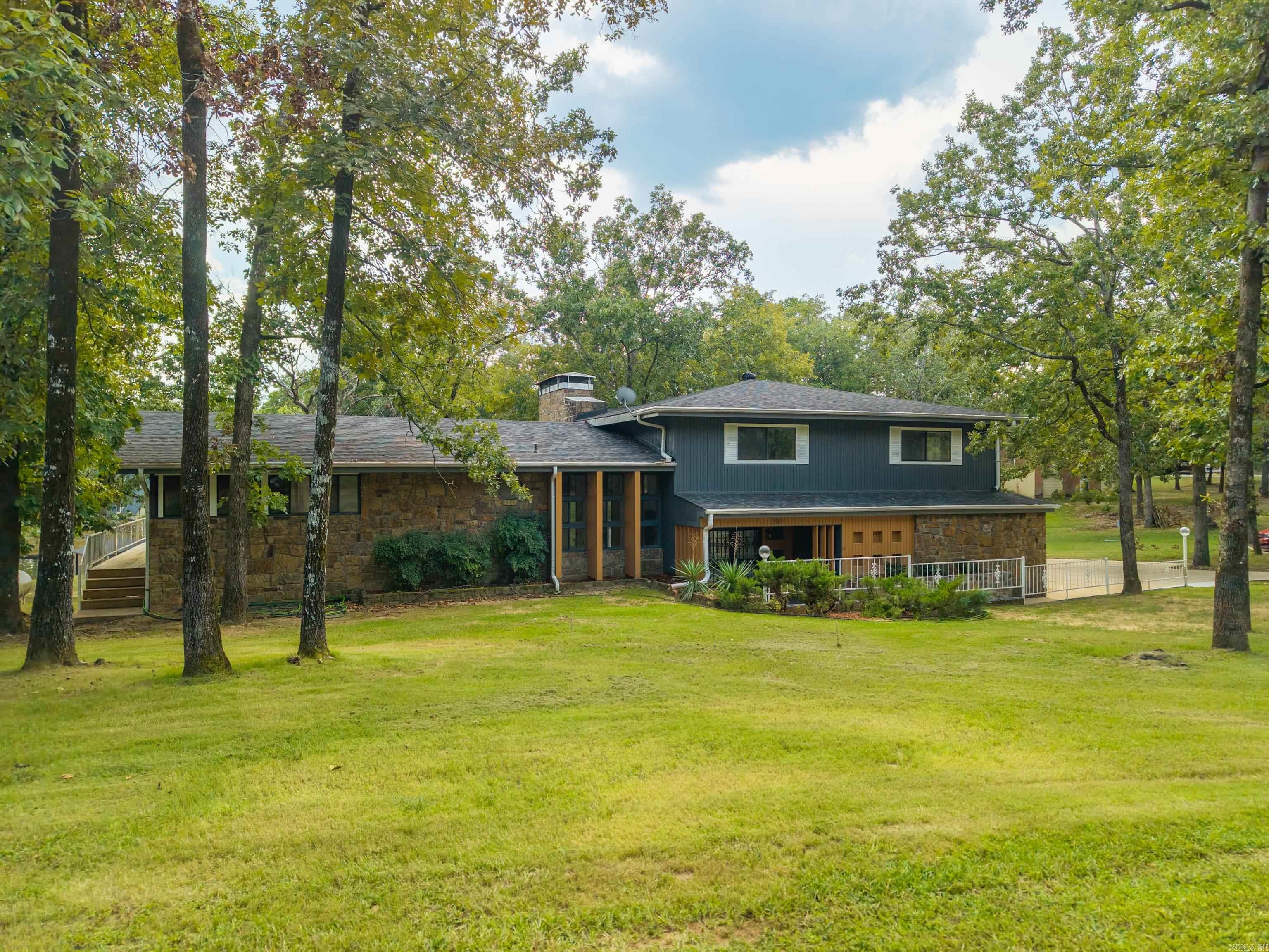 BOLL ESTATES - Residential