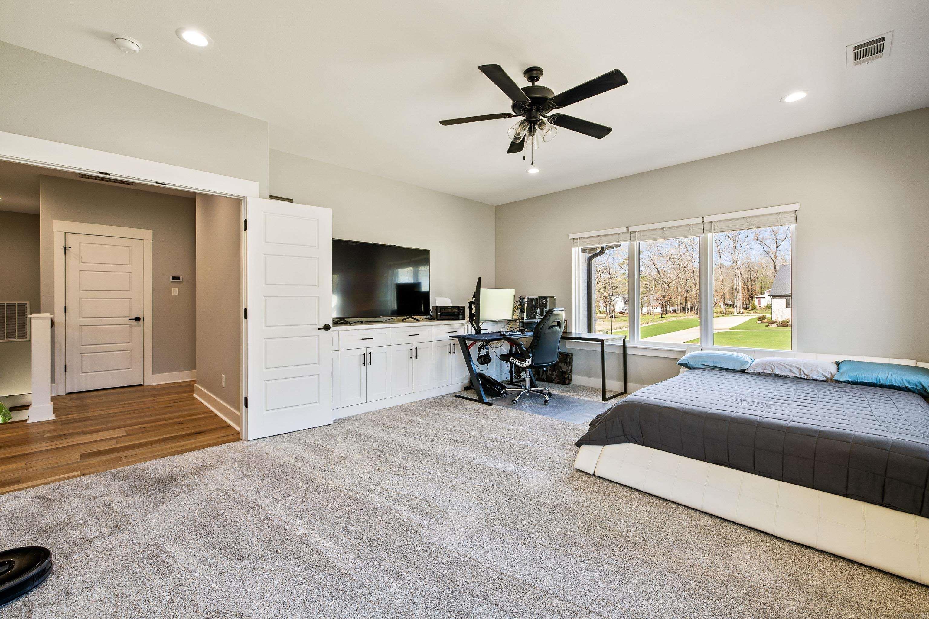 THE STABLES - Residential
