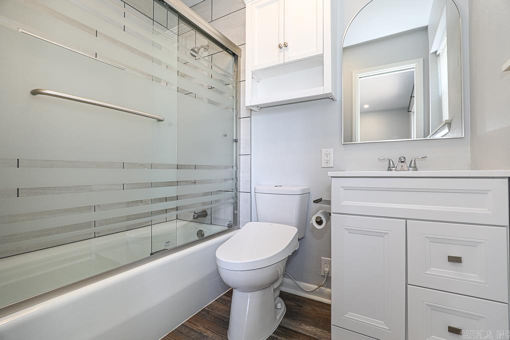 BLOOMFIELD HILLS - Residential