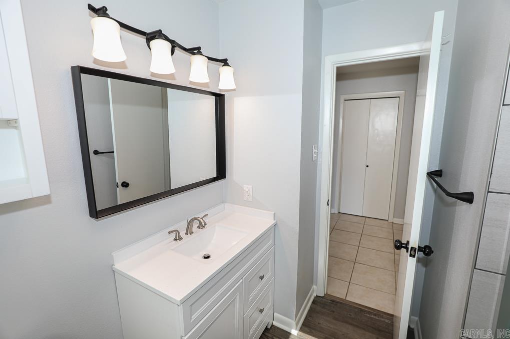 BLOOMFIELD HILLS - Residential