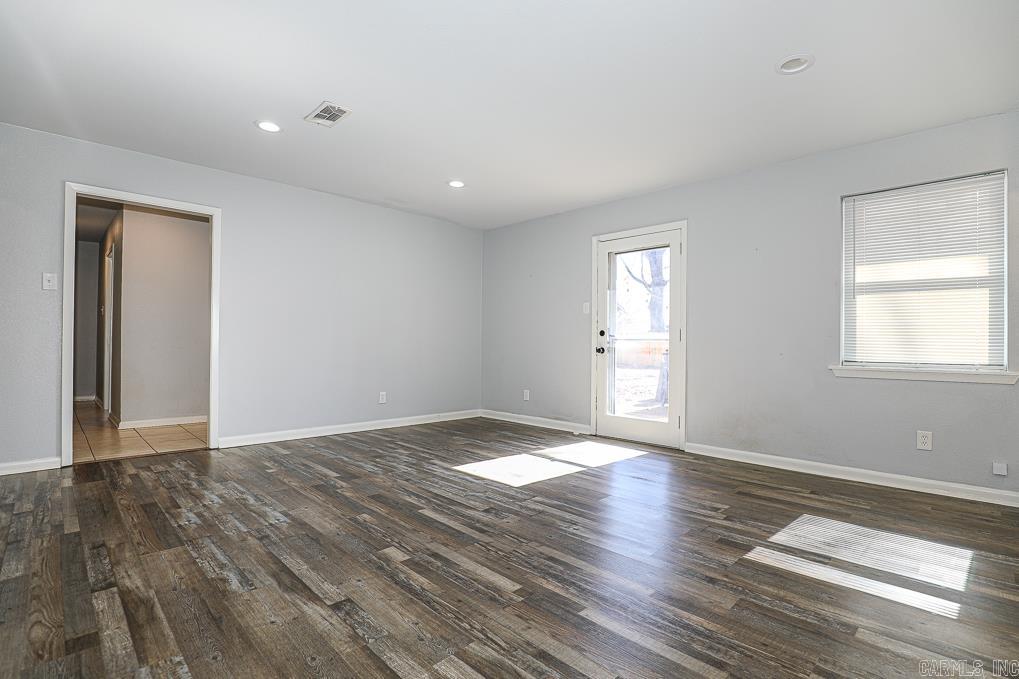 BLOOMFIELD HILLS - Residential