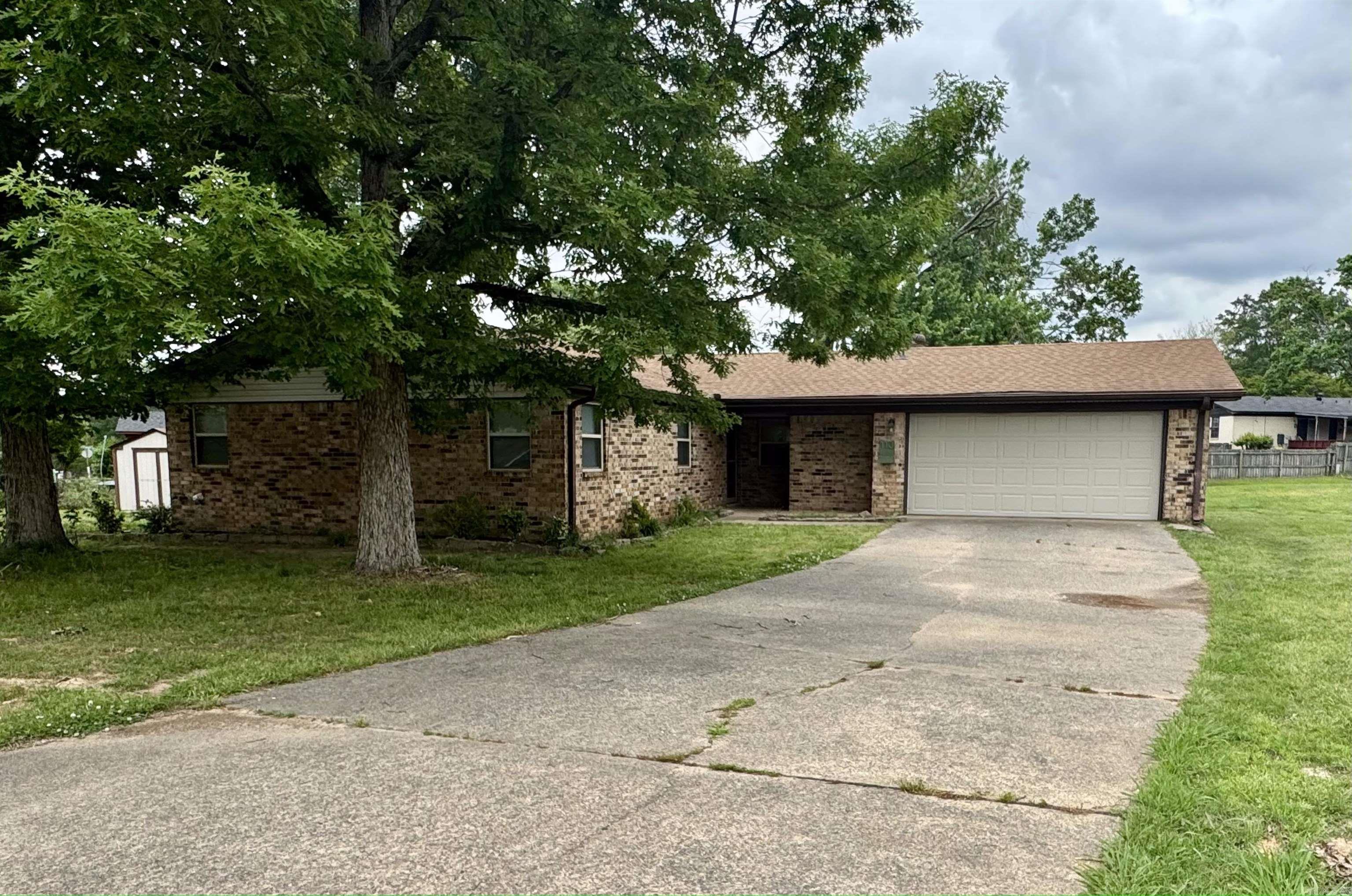 Stonewall - Residential Lease