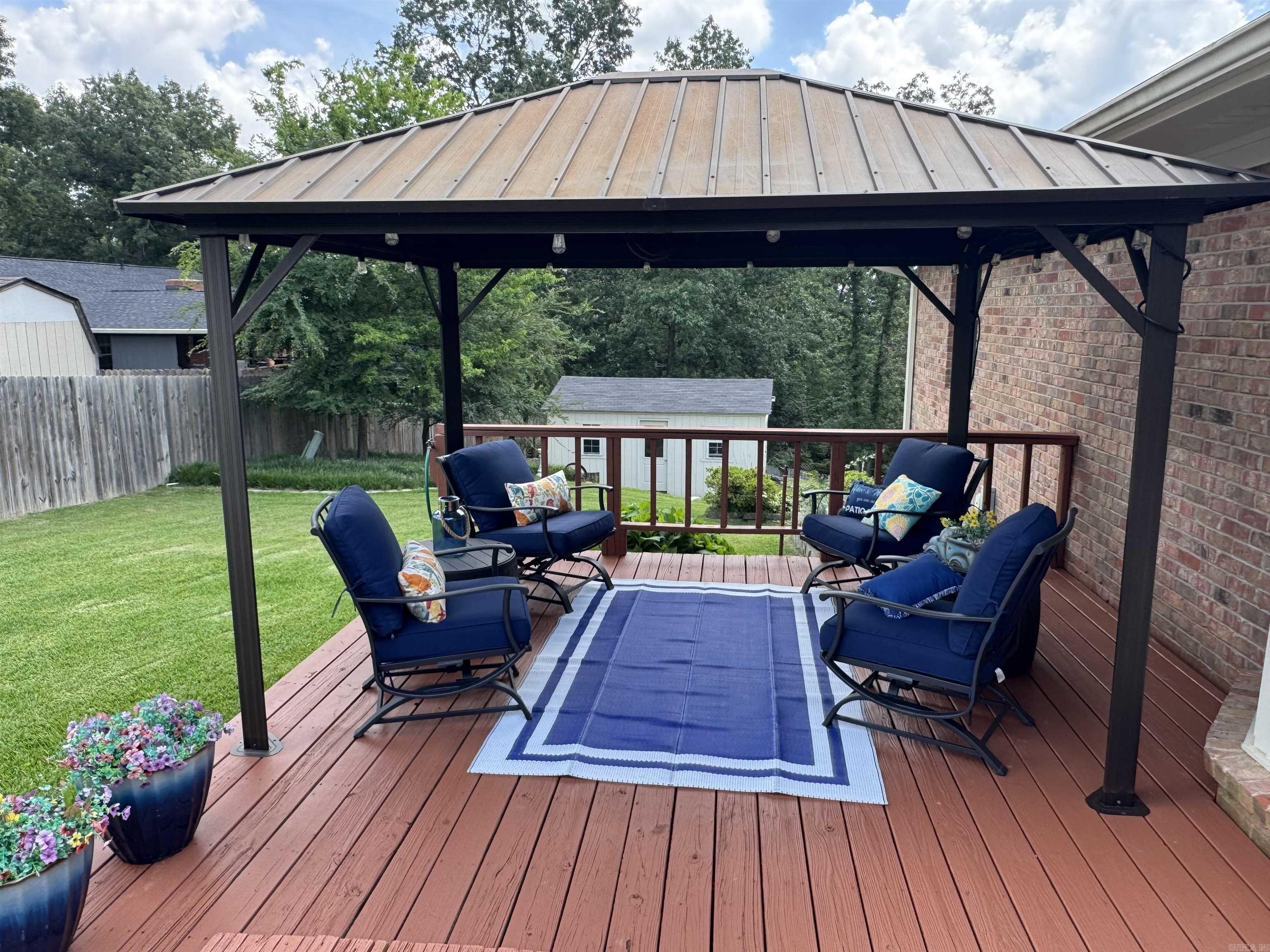 EMERALD PINES ESTATES - Residential