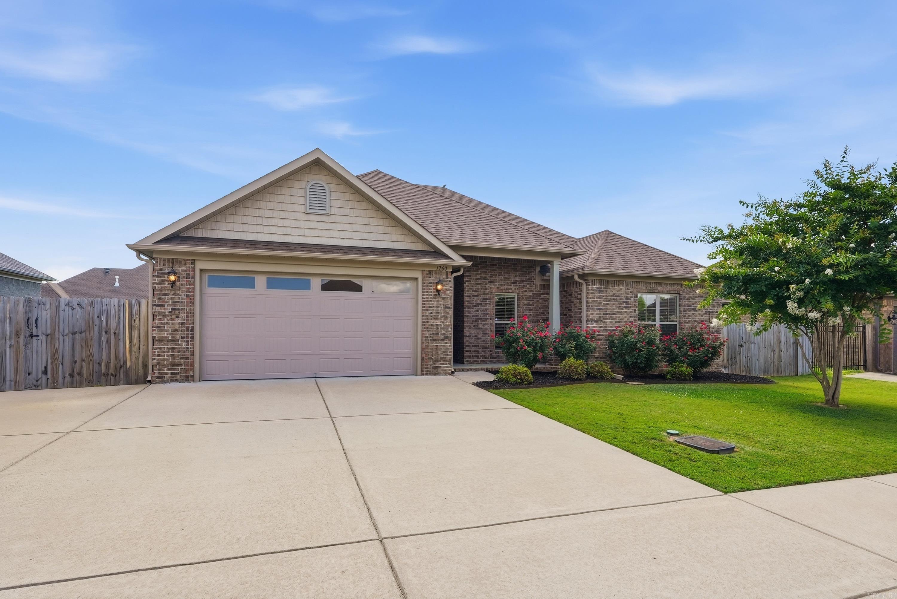 Salem Woods - Residential