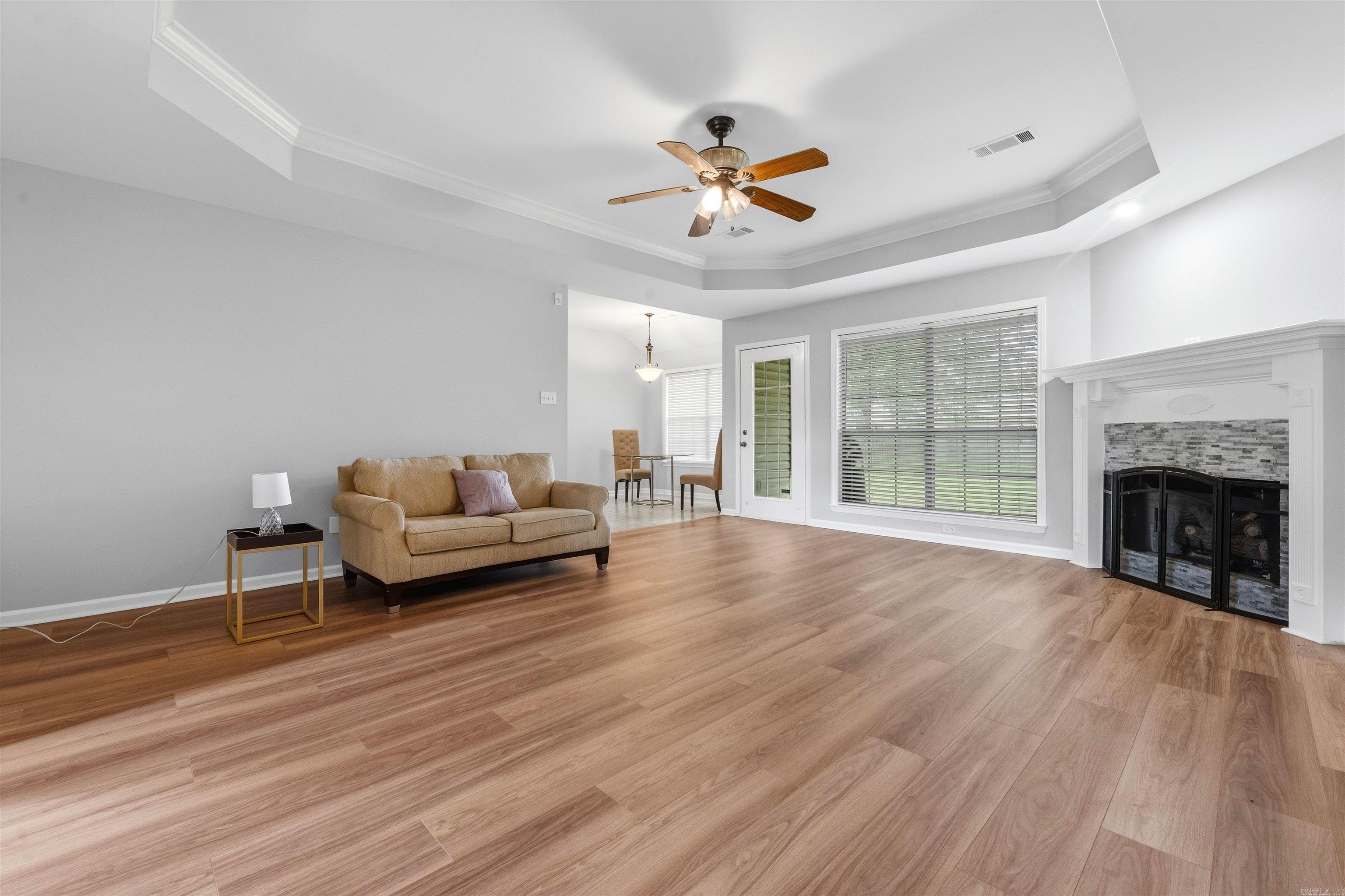 AUSTIN LAKES POINTE ADDN - Residential