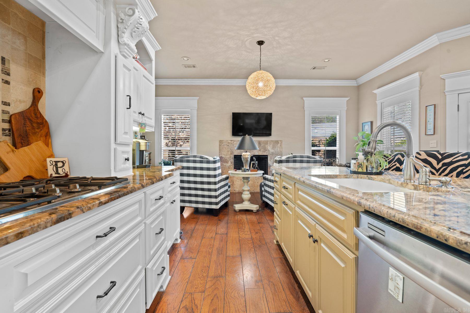 BELLA PLACE - Residential