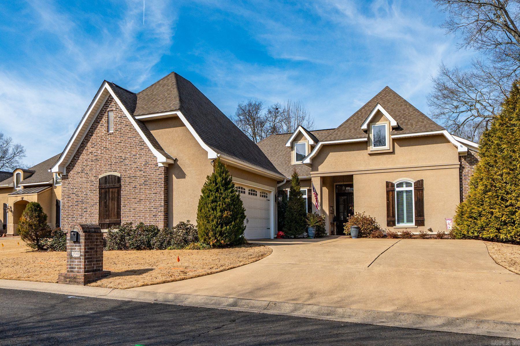 BELLA PLACE - Residential