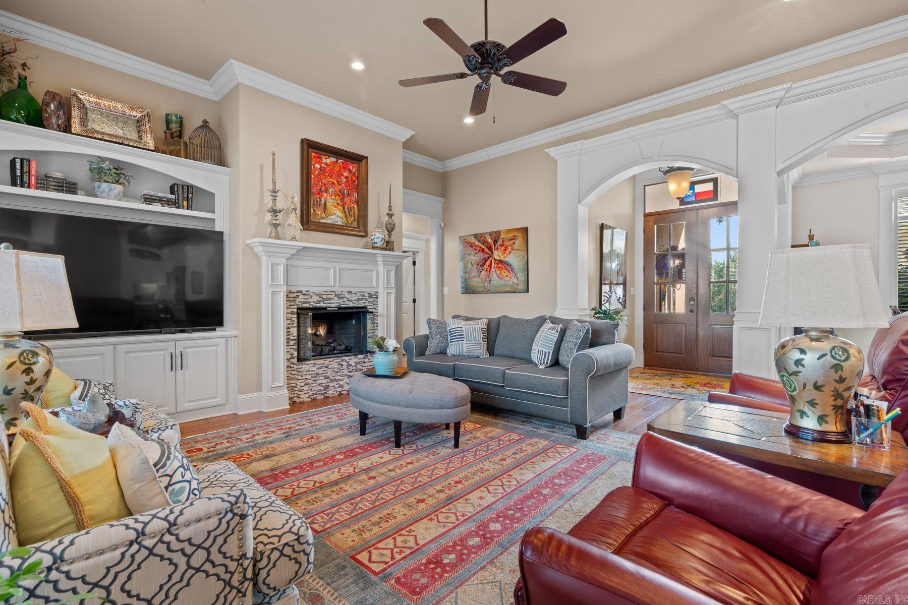 BELLA PLACE - Residential