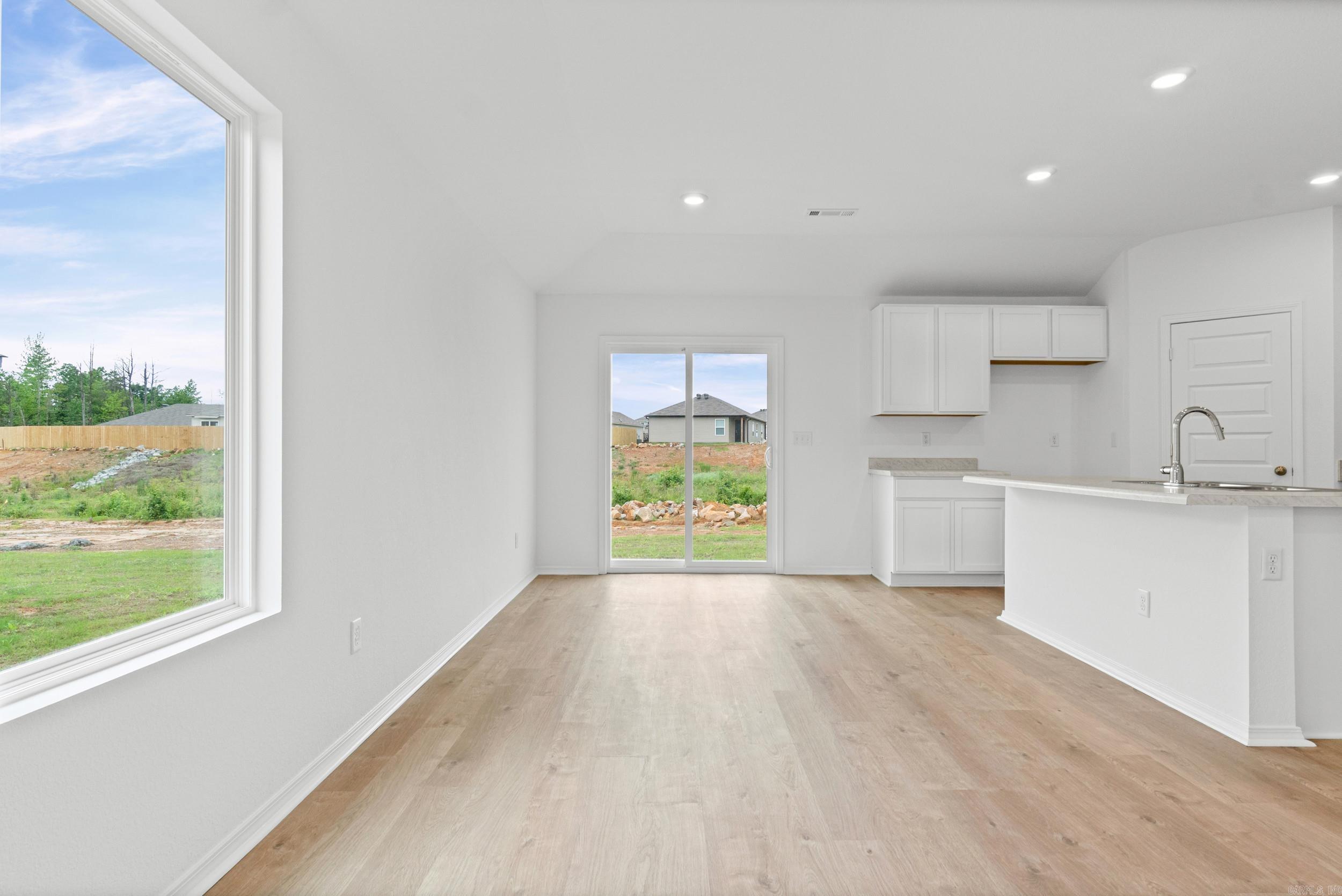 THE MEADOWS - Residential