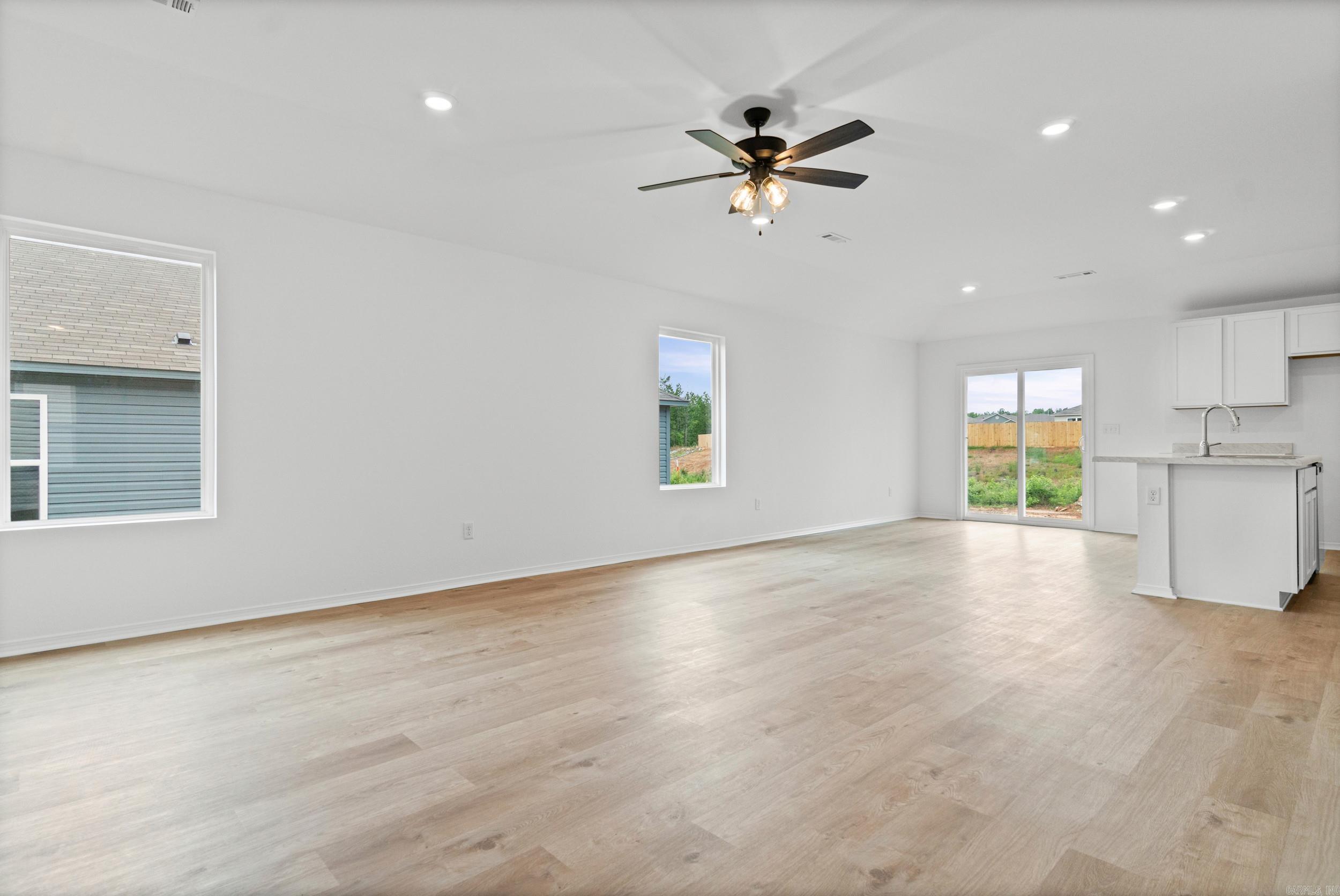 THE MEADOWS - Residential