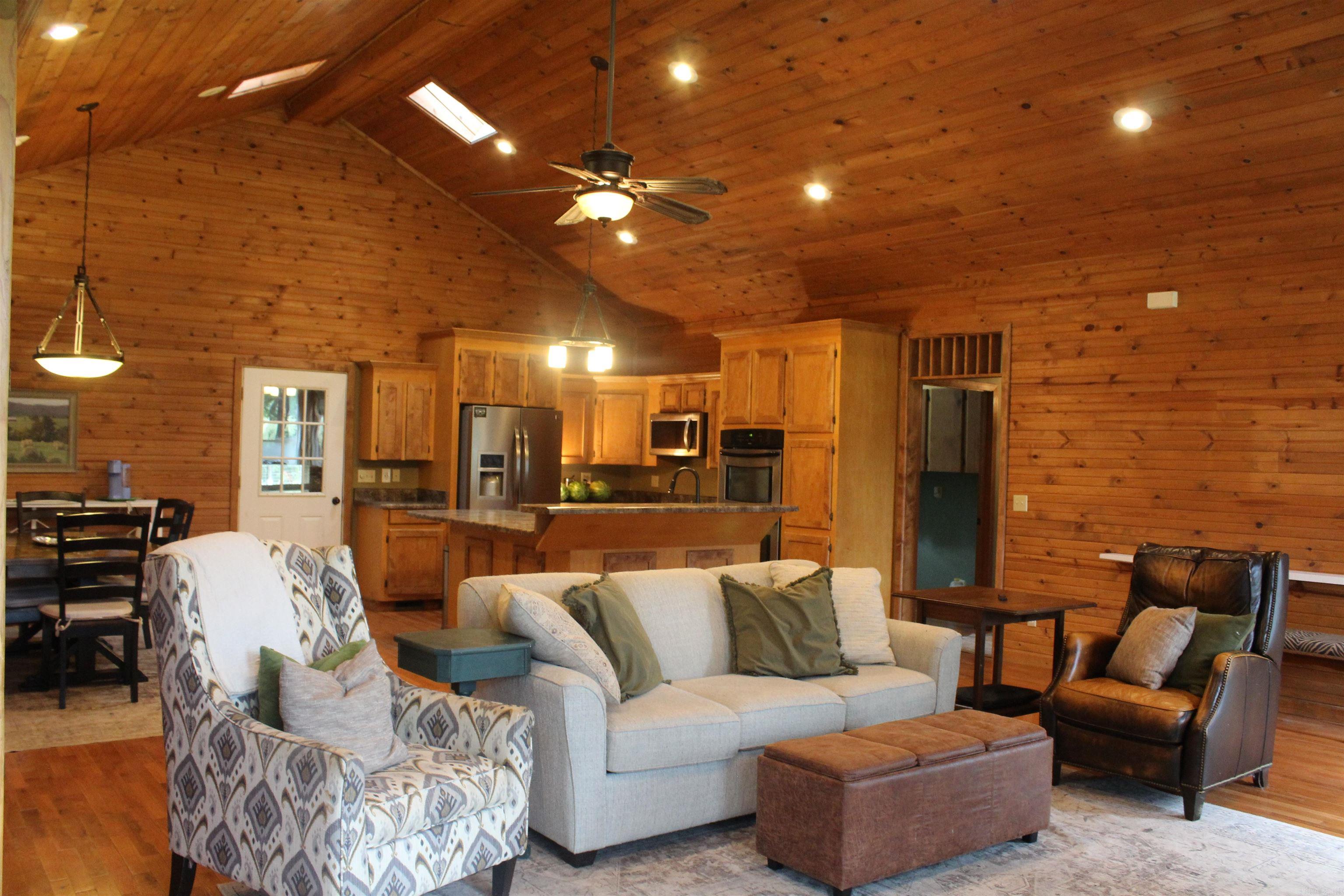 Lancaster-Tubbs Creek Homes - Residential