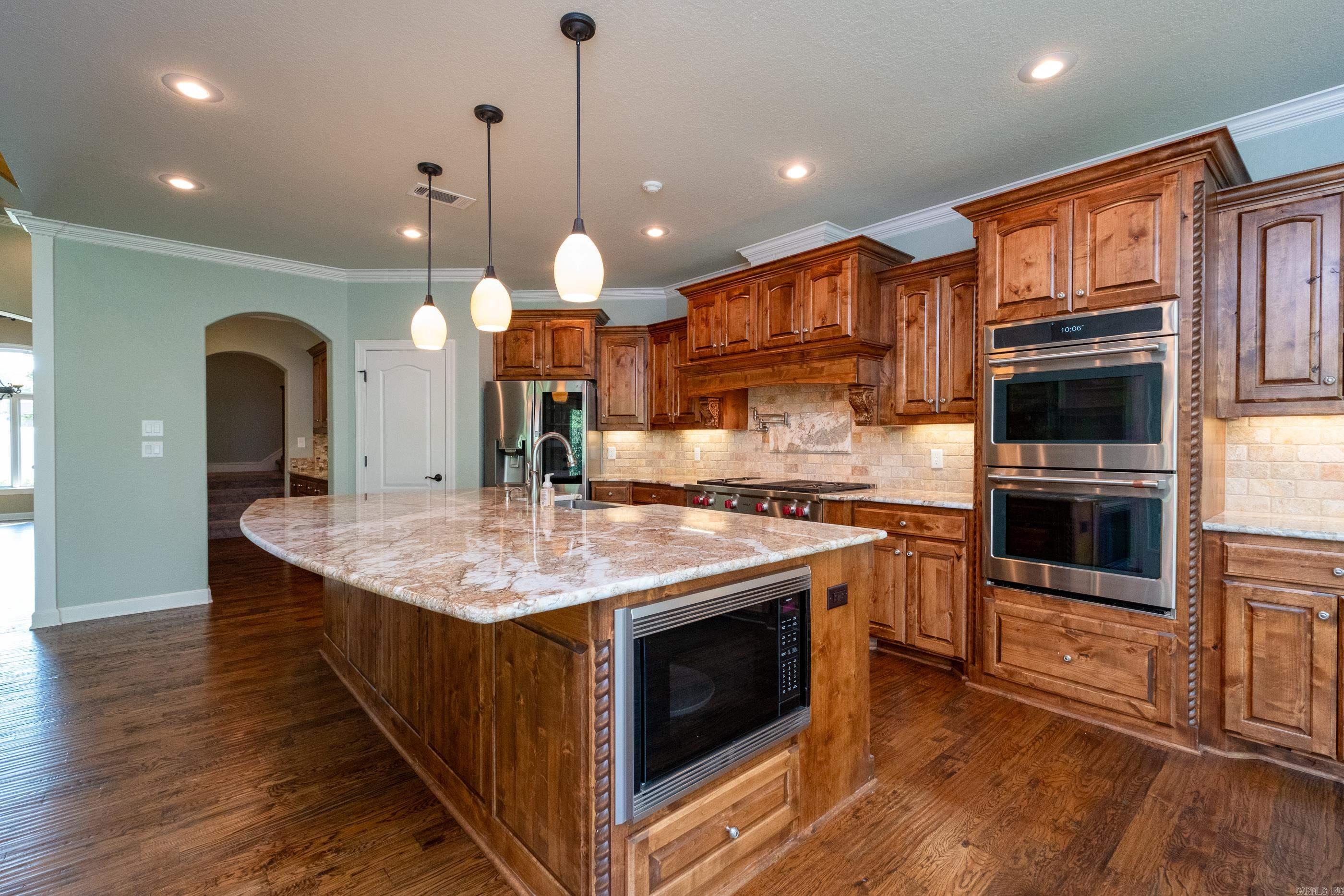 WOODLANDS EDGE - Residential
