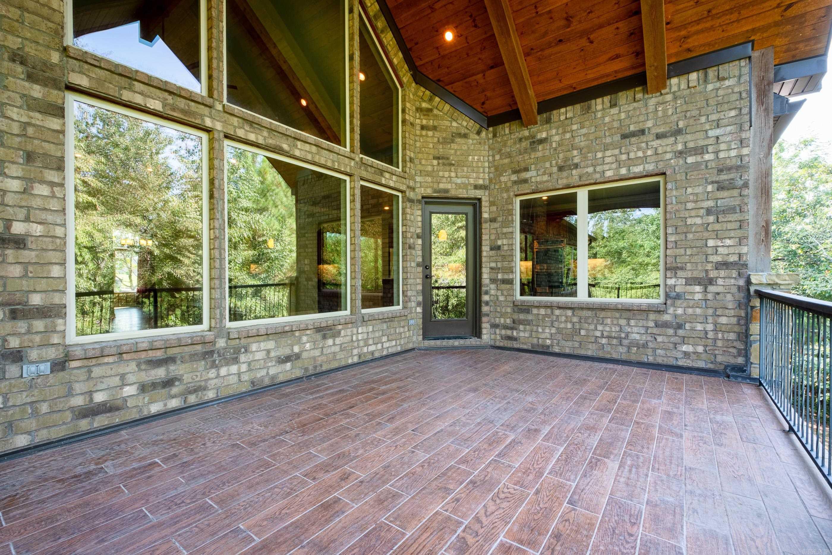 WOODLANDS EDGE - Residential