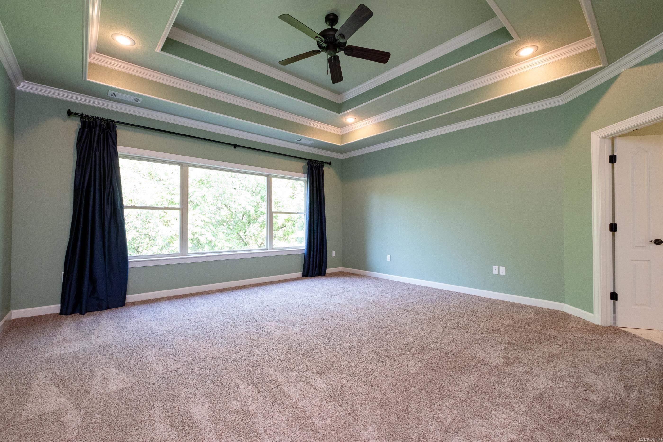 WOODLANDS EDGE - Residential