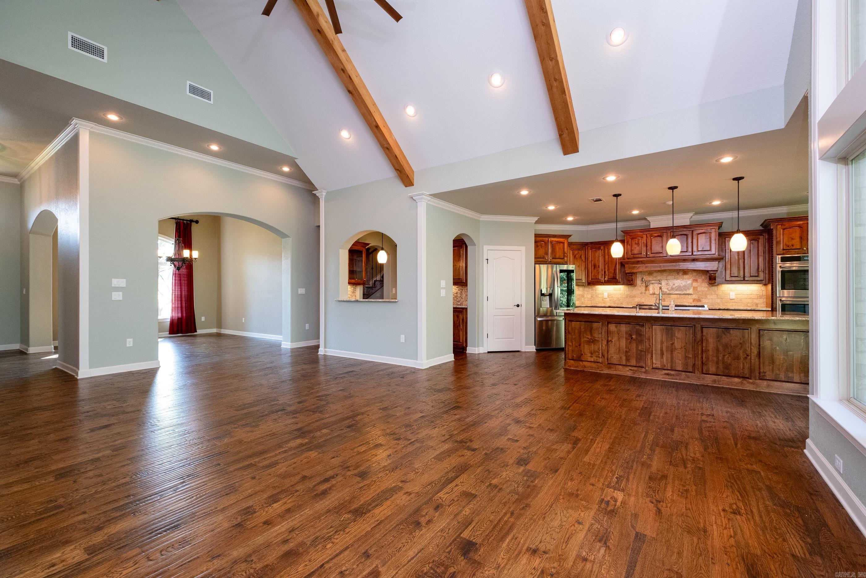 WOODLANDS EDGE - Residential