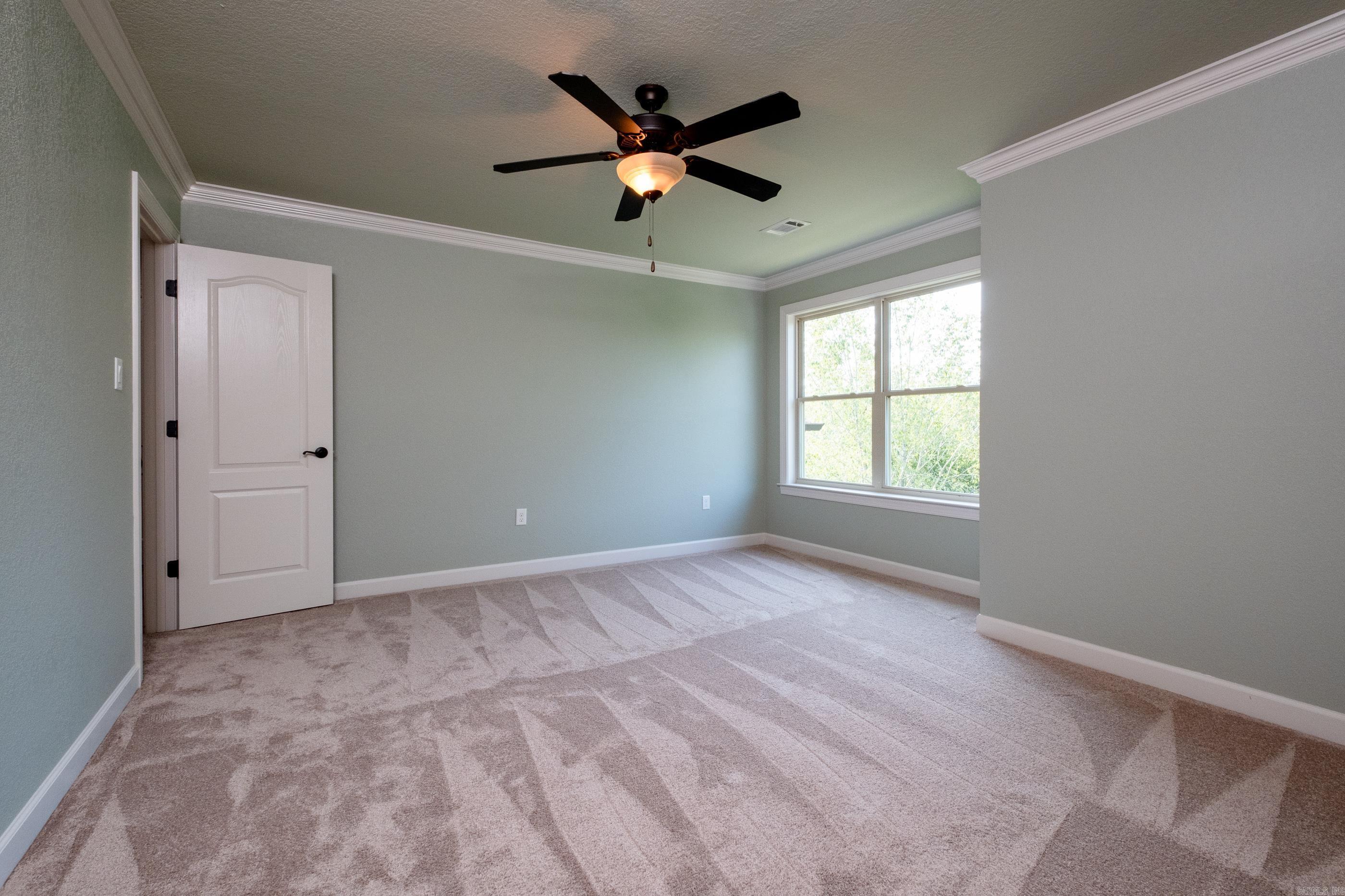 WOODLANDS EDGE - Residential