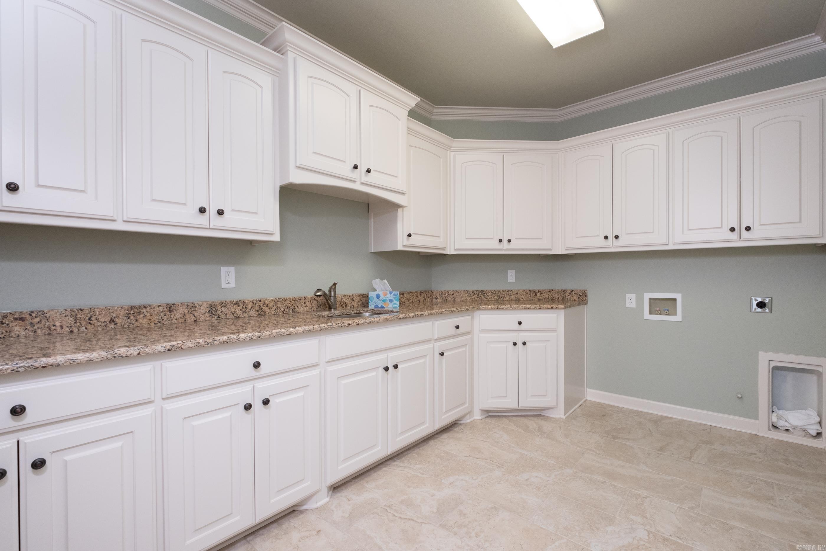 WOODLANDS EDGE - Residential