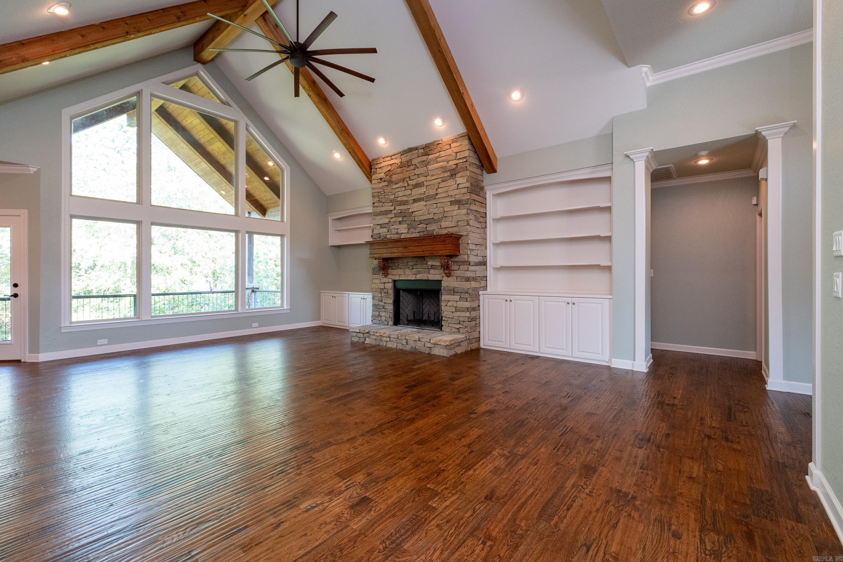 WOODLANDS EDGE - Residential