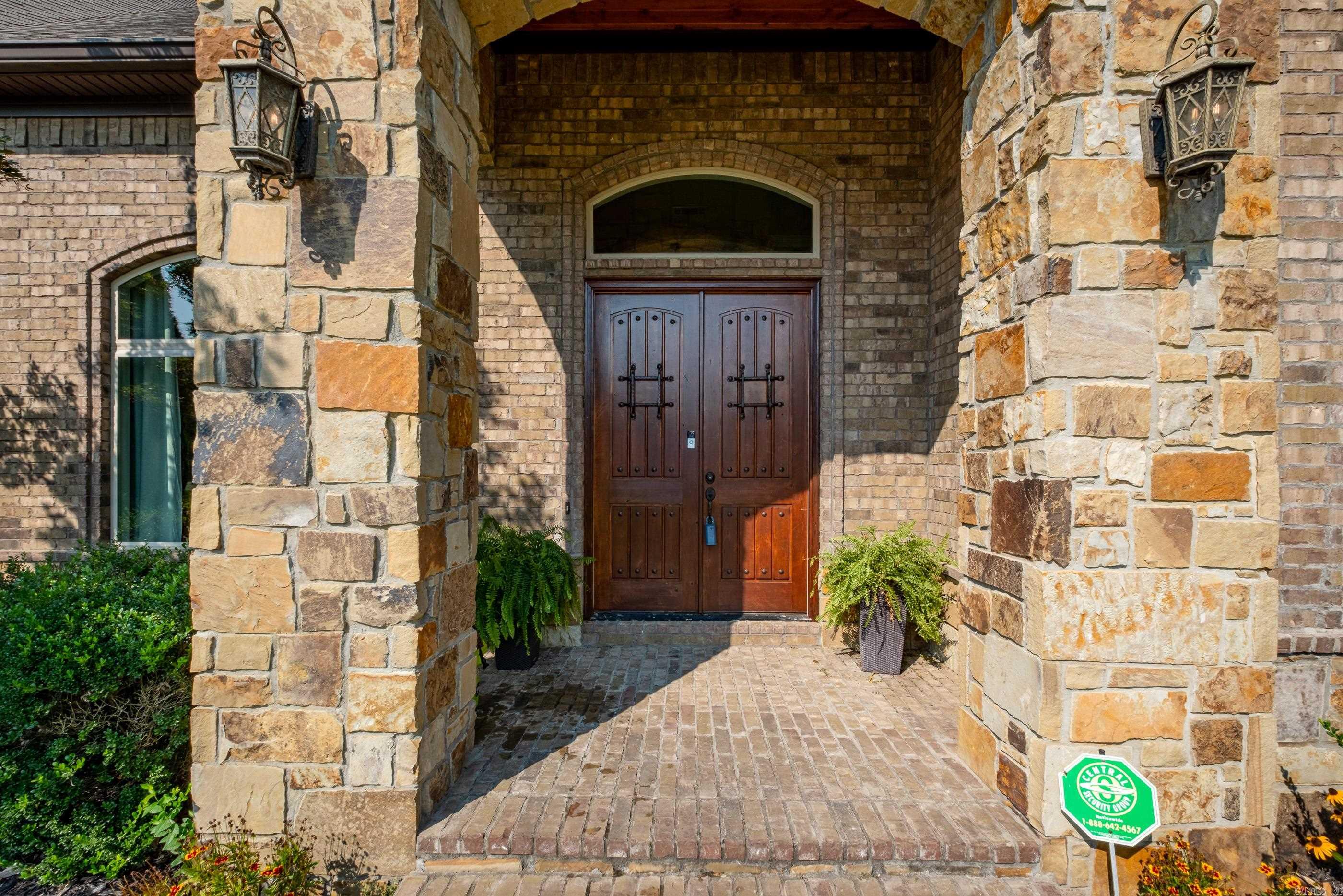 WOODLANDS EDGE - Residential