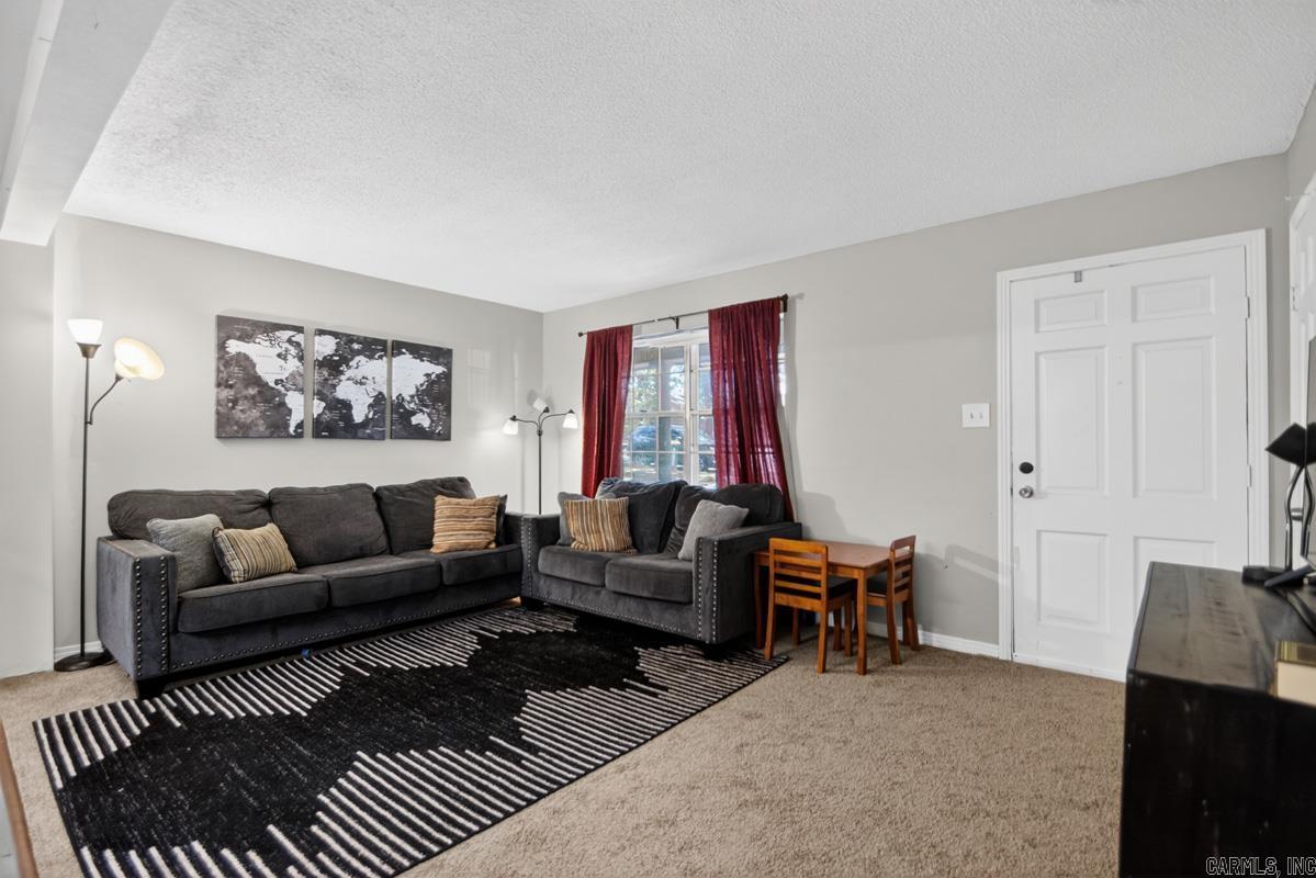 INDIAN HILLS - Residential