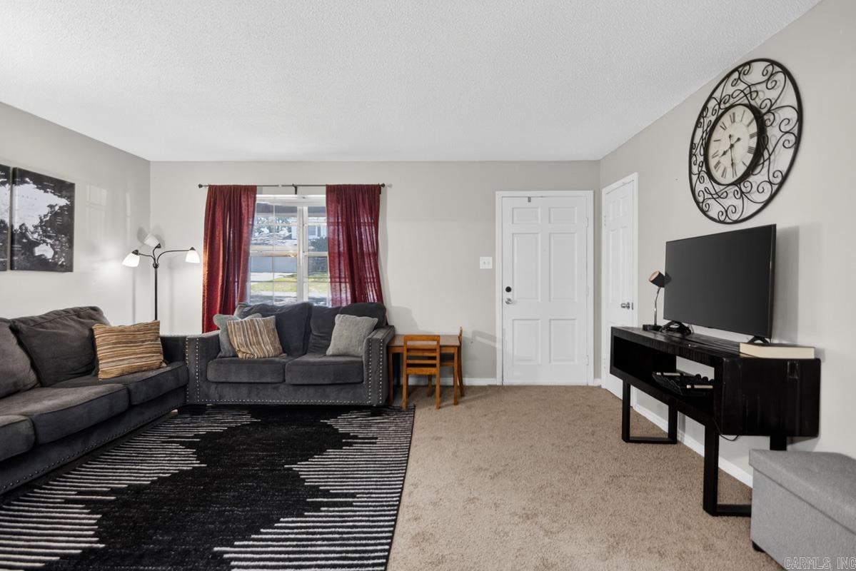INDIAN HILLS - Residential