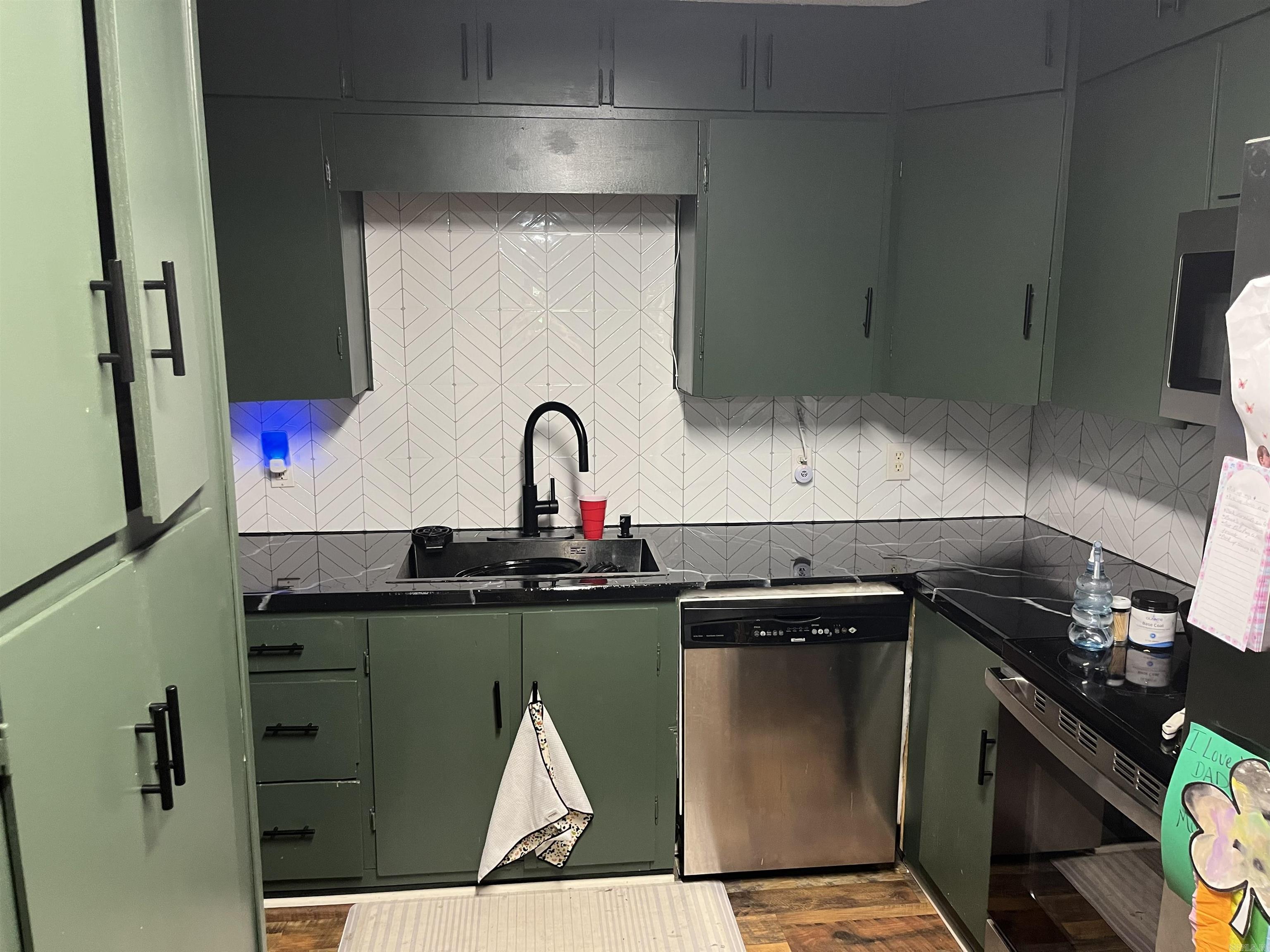 CRESCENT HEIGHTS ADDN - Residential