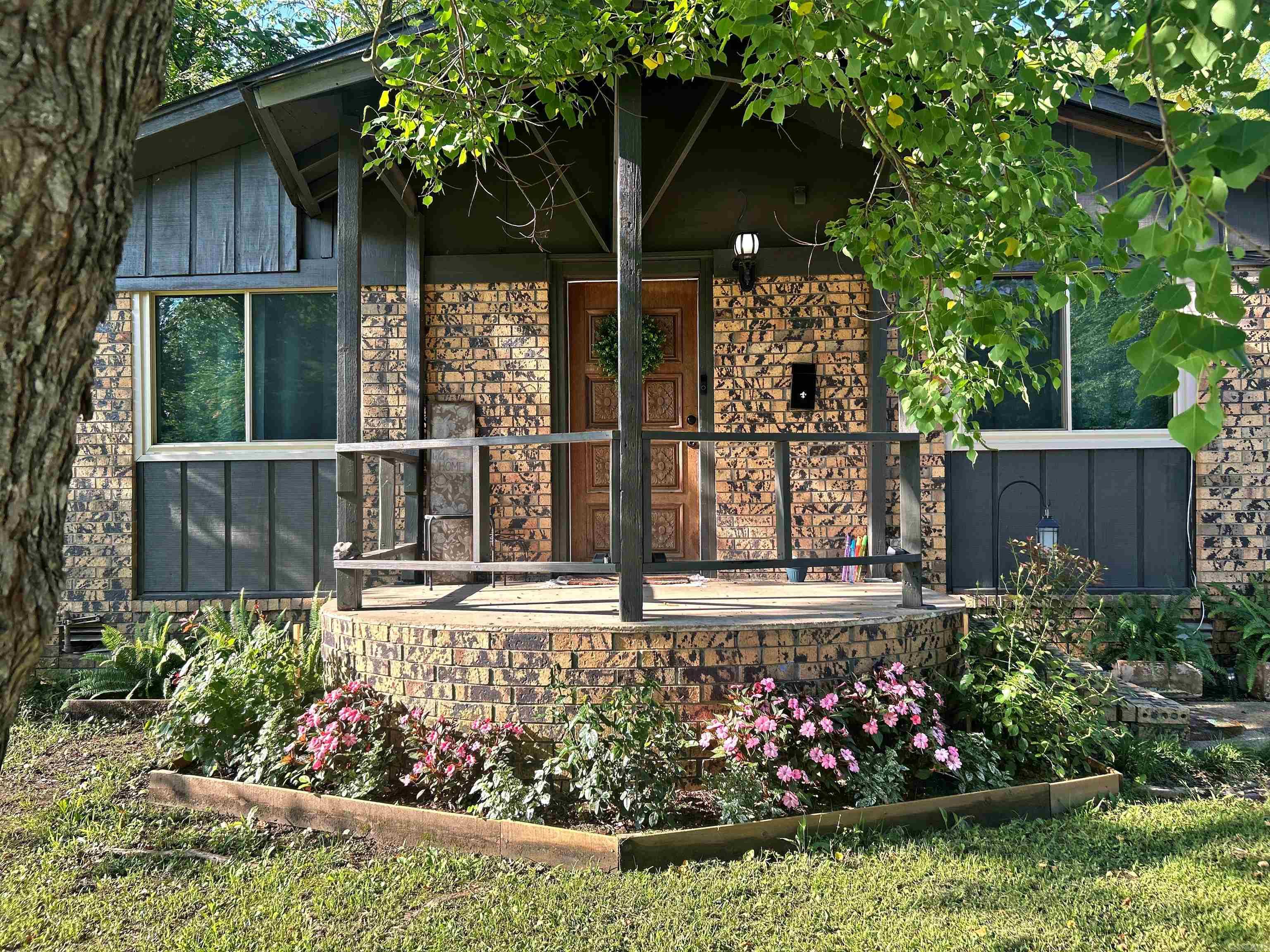 CRESCENT HEIGHTS ADDN - Residential