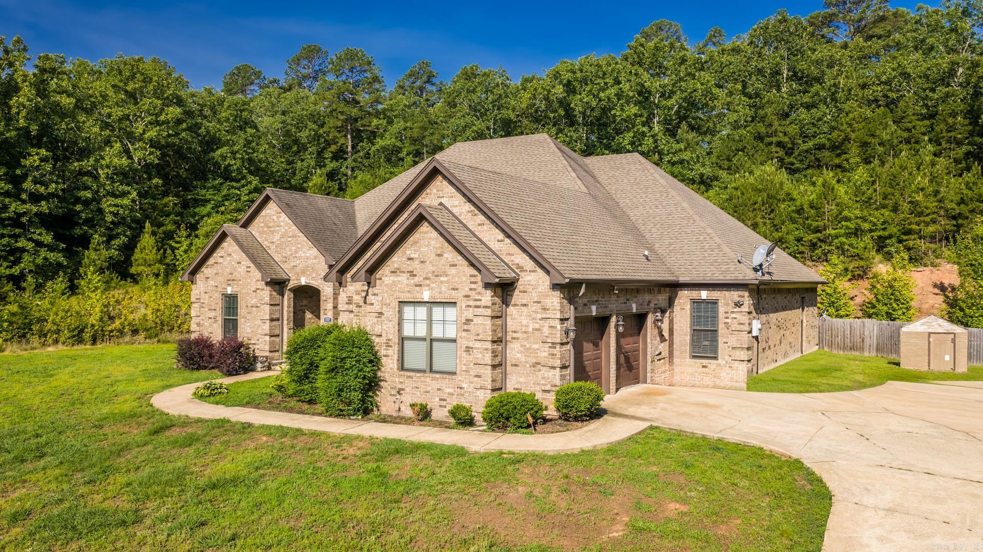 PINE VILLAGE - Residential