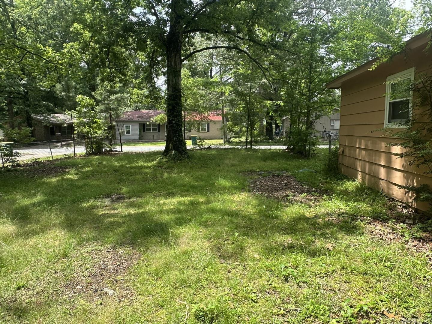 Pine Wood - Residential