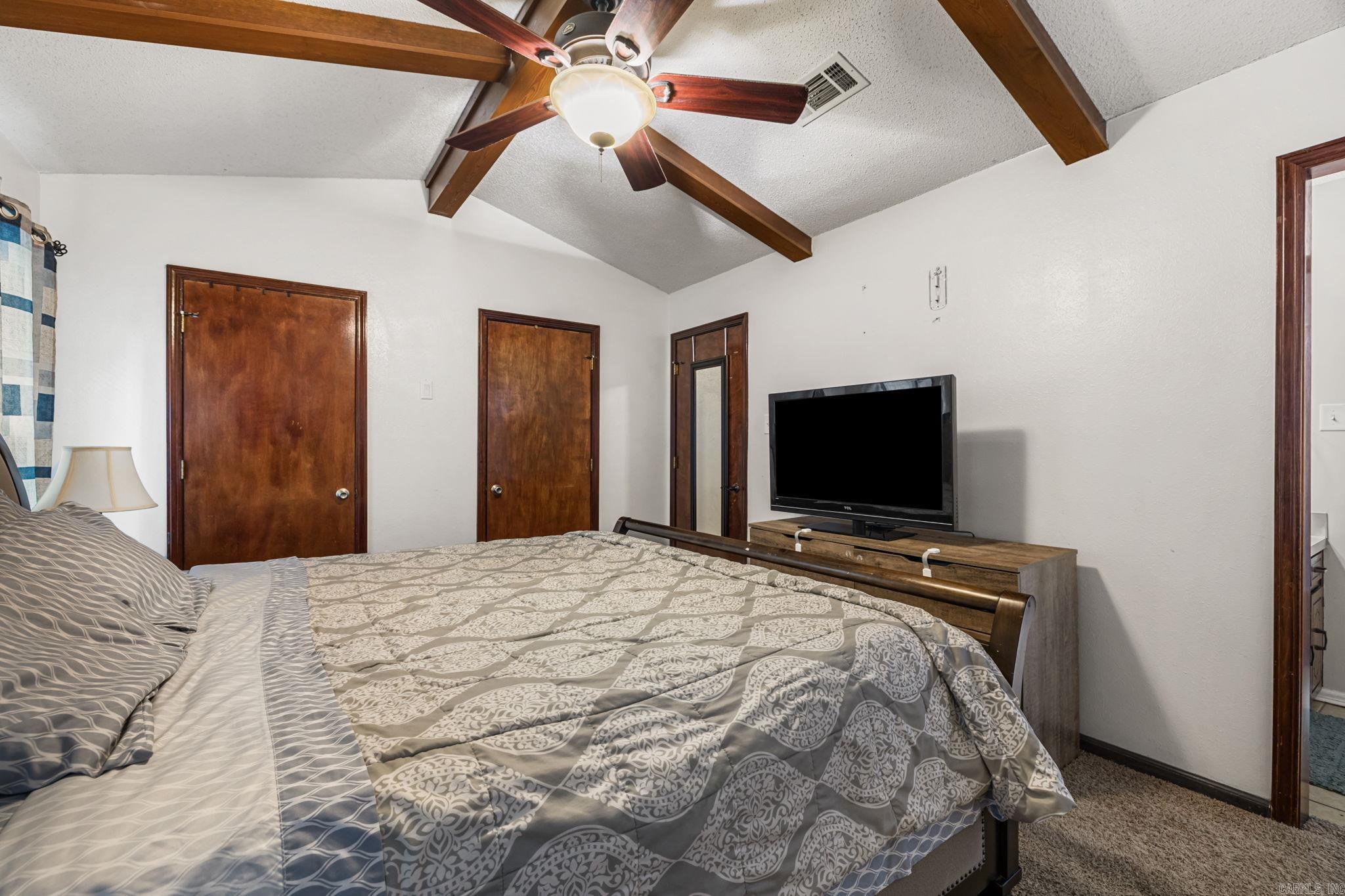 DEEREWOOD - Residential