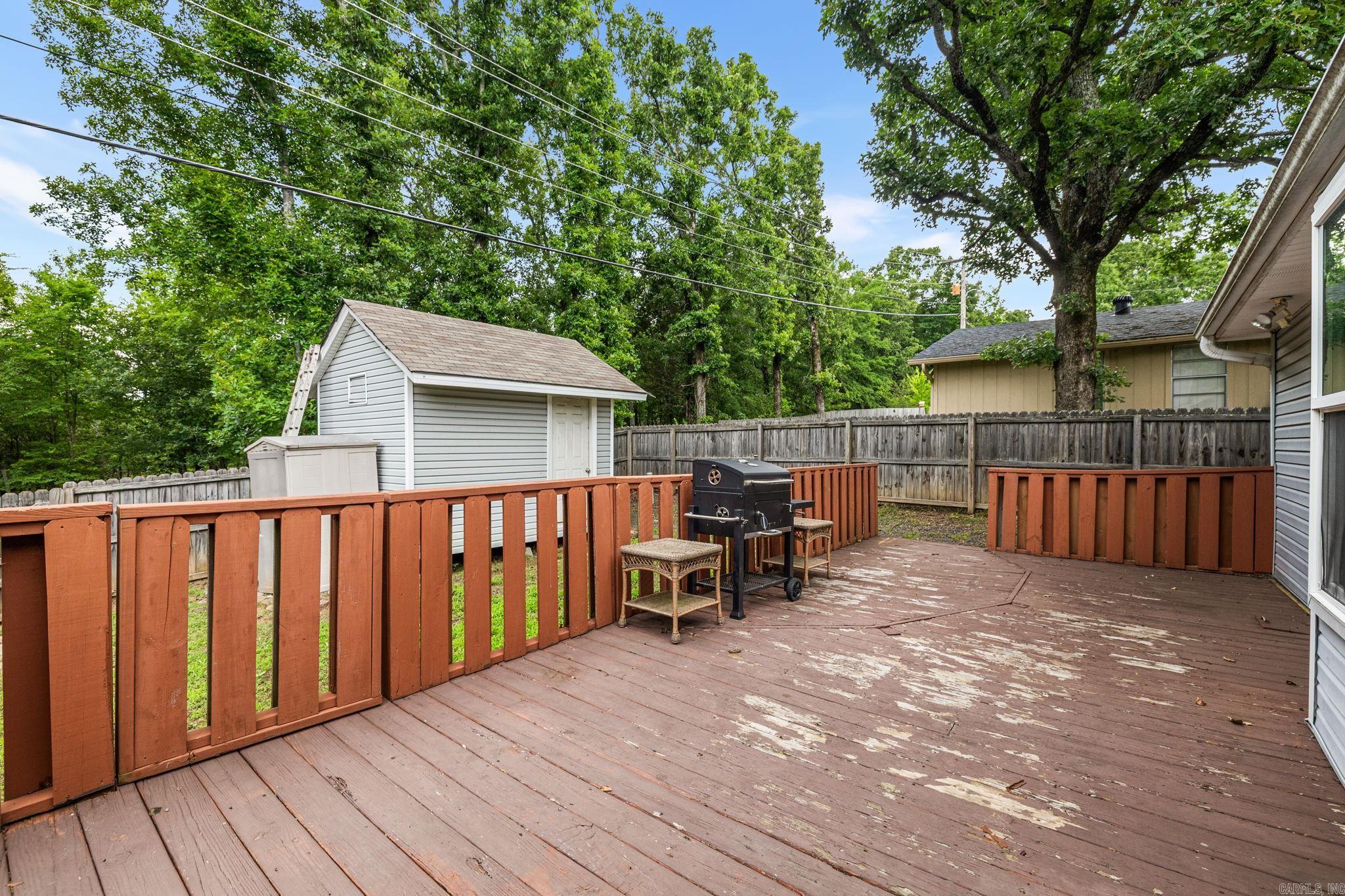 DEEREWOOD - Residential