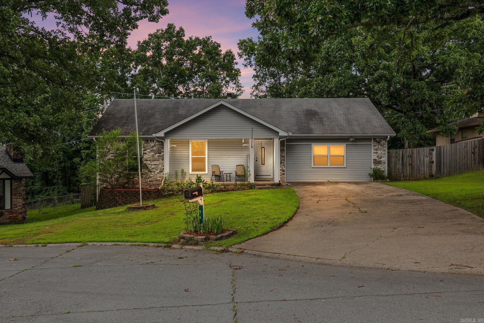 DEEREWOOD - Residential