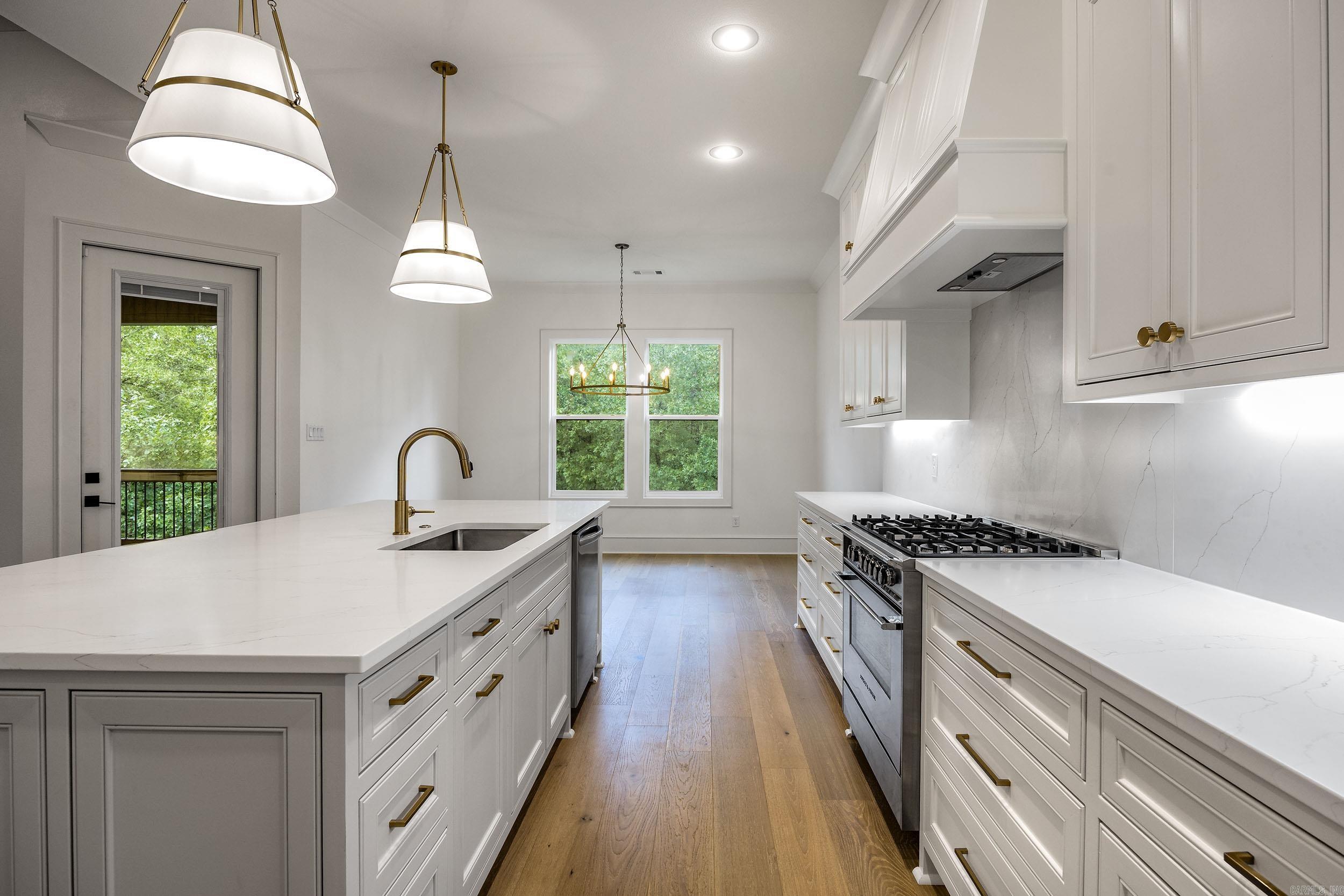 CHENAL VALLEY "FALSTONE COURT" - Residential