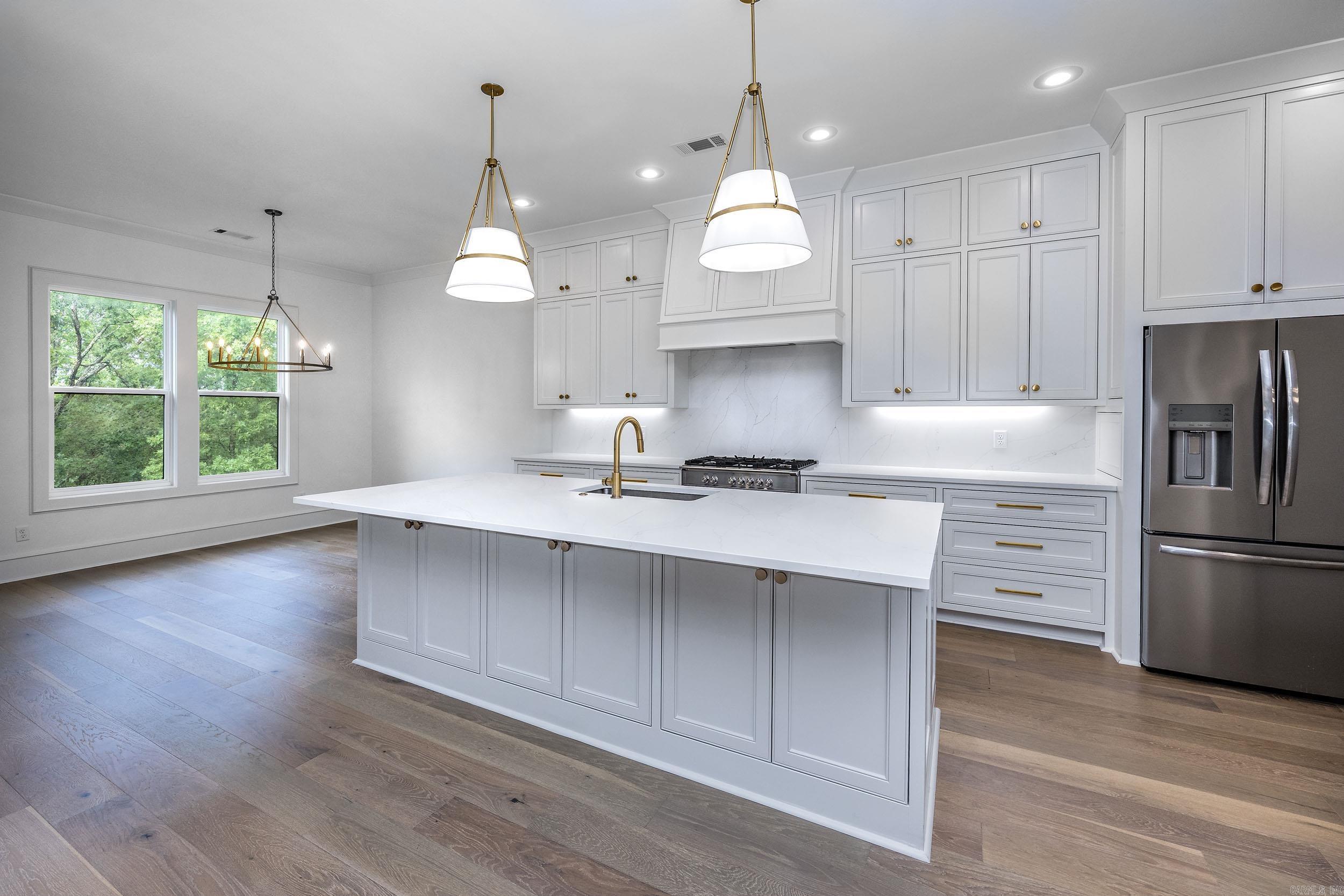 CHENAL VALLEY "FALSTONE COURT" - Residential