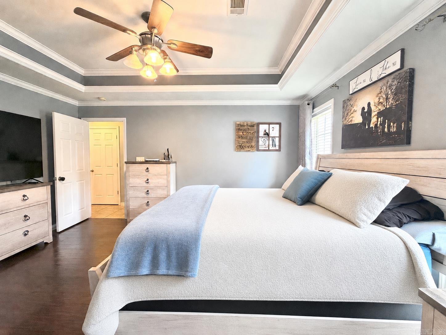 SKYLINE MEADOWS - Residential