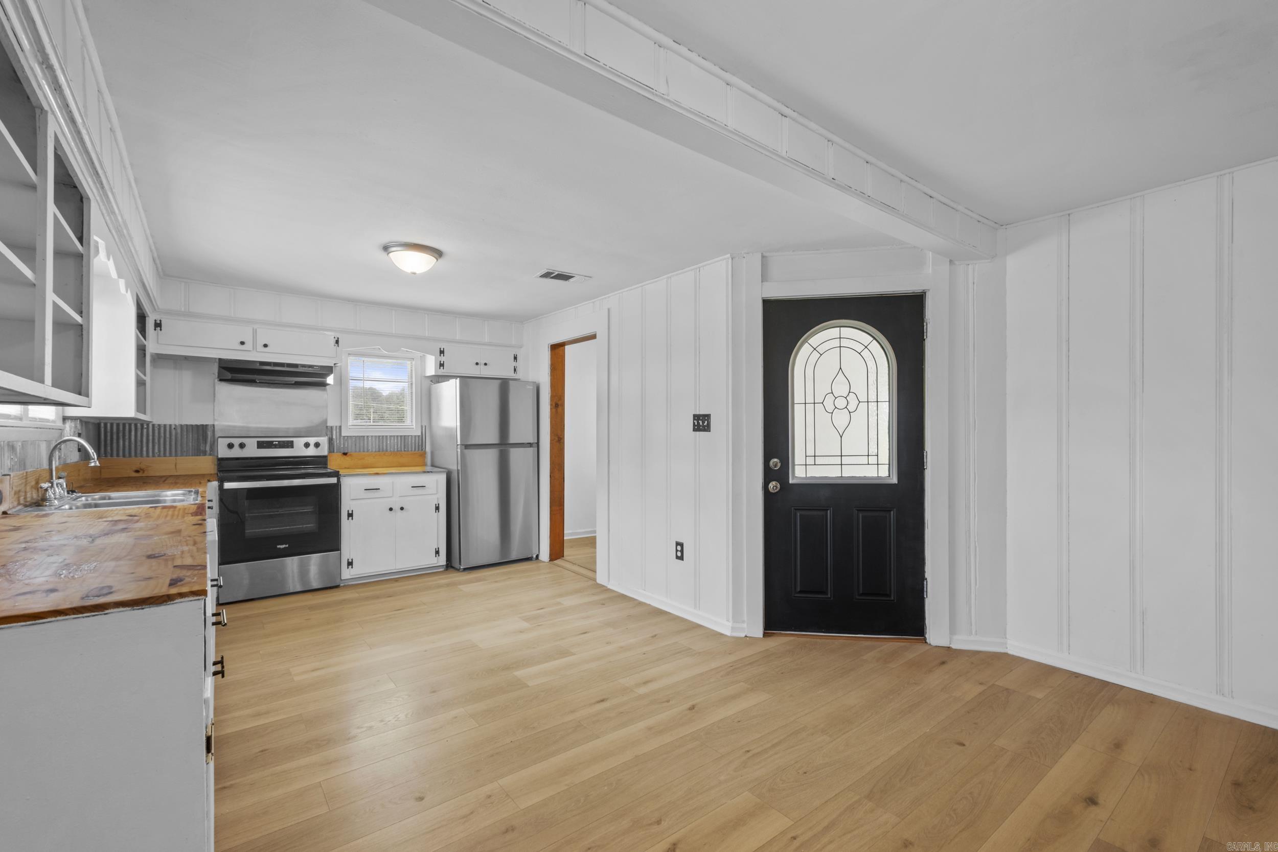 MEADOW BROOK ADDN - Residential