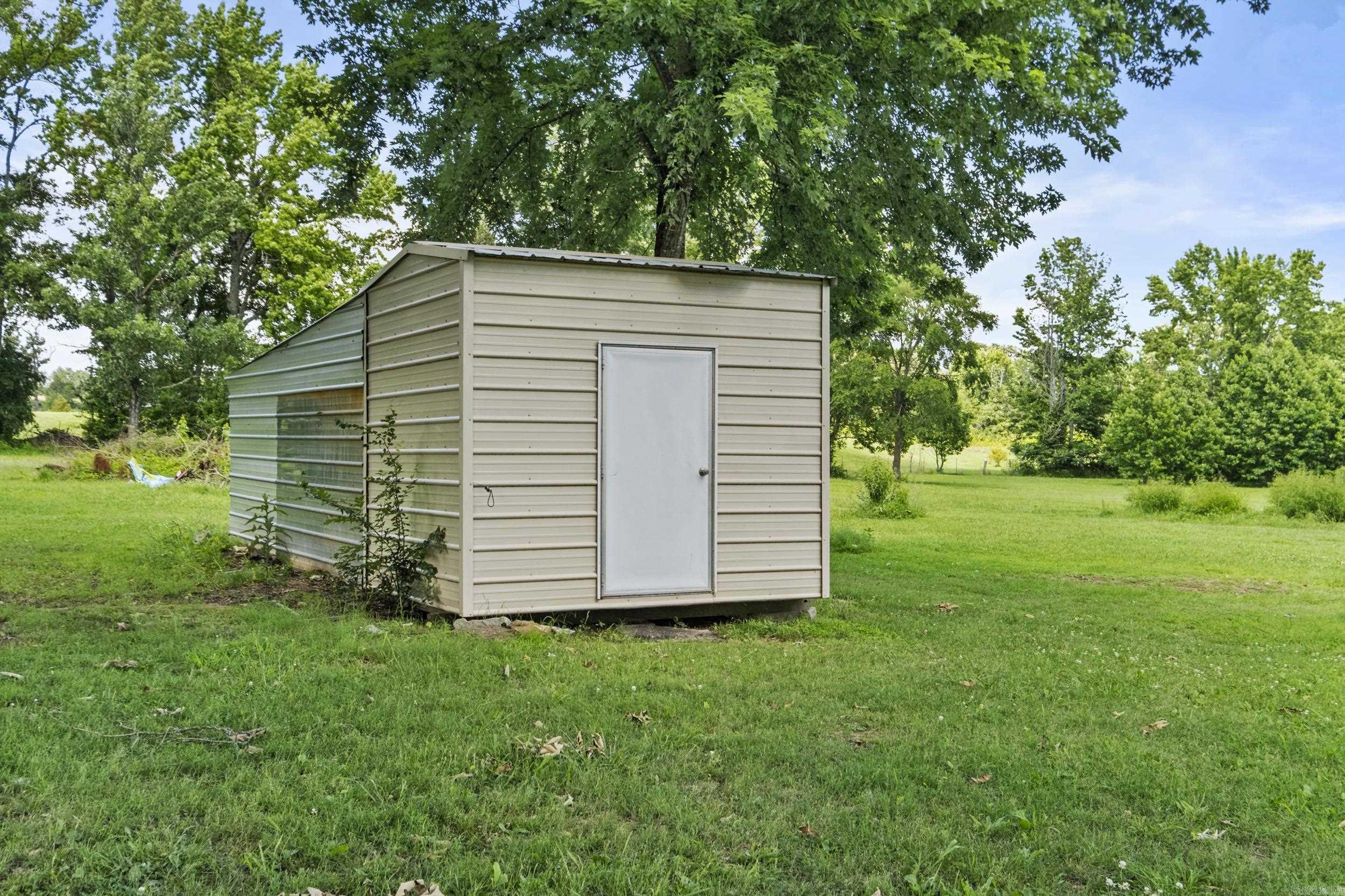MEADOW BROOK ADDN - Residential