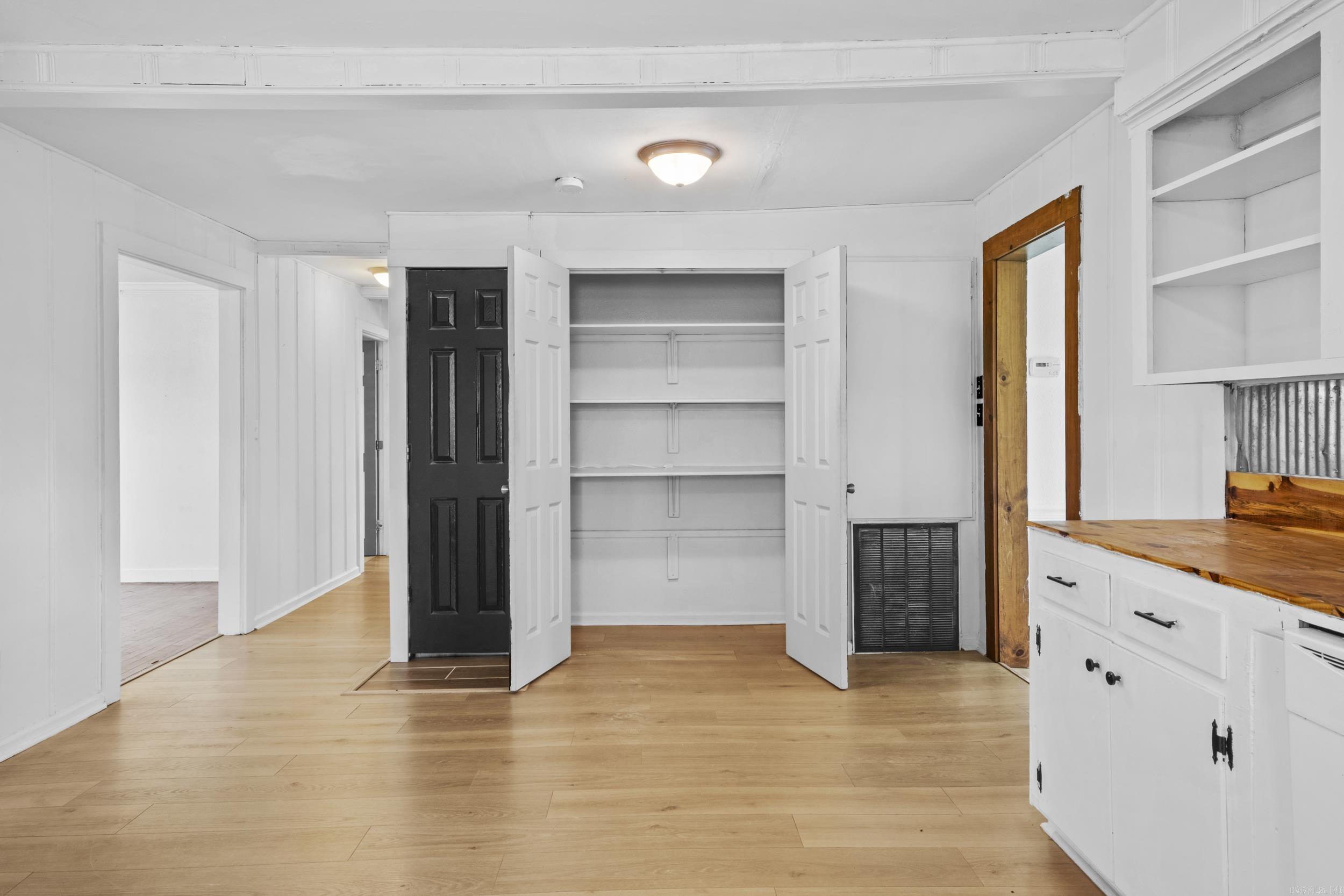 MEADOW BROOK ADDN - Residential