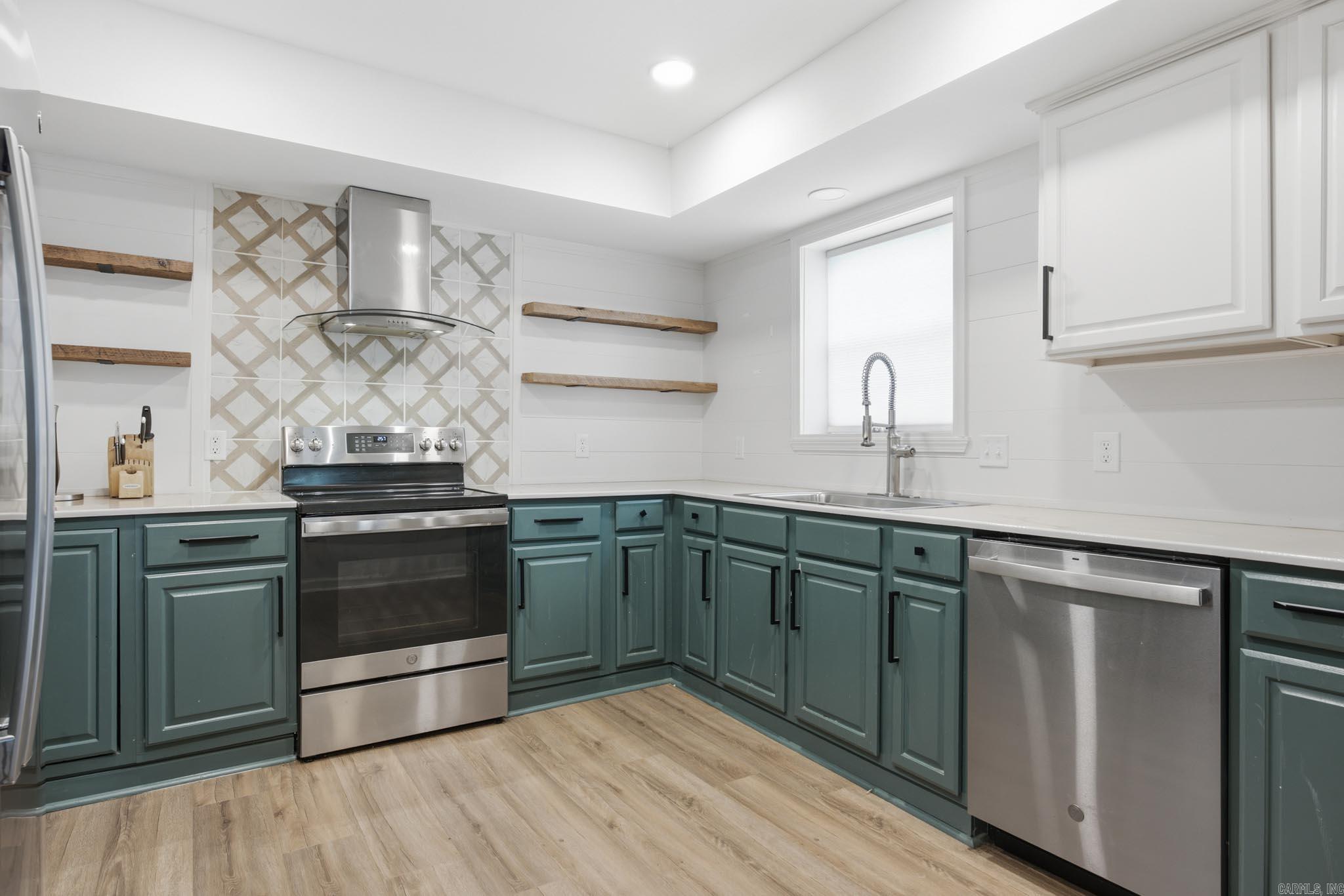 CLINTON ORIGINAL - Residential