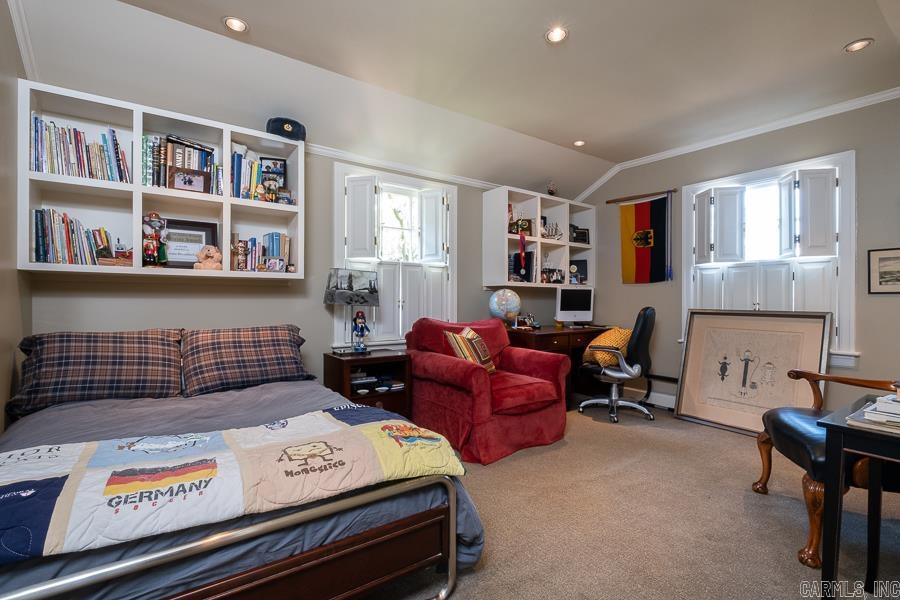 EDGEHILL - Residential