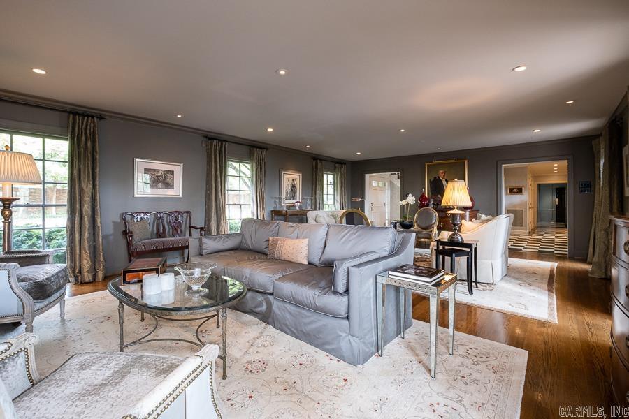 EDGEHILL - Residential