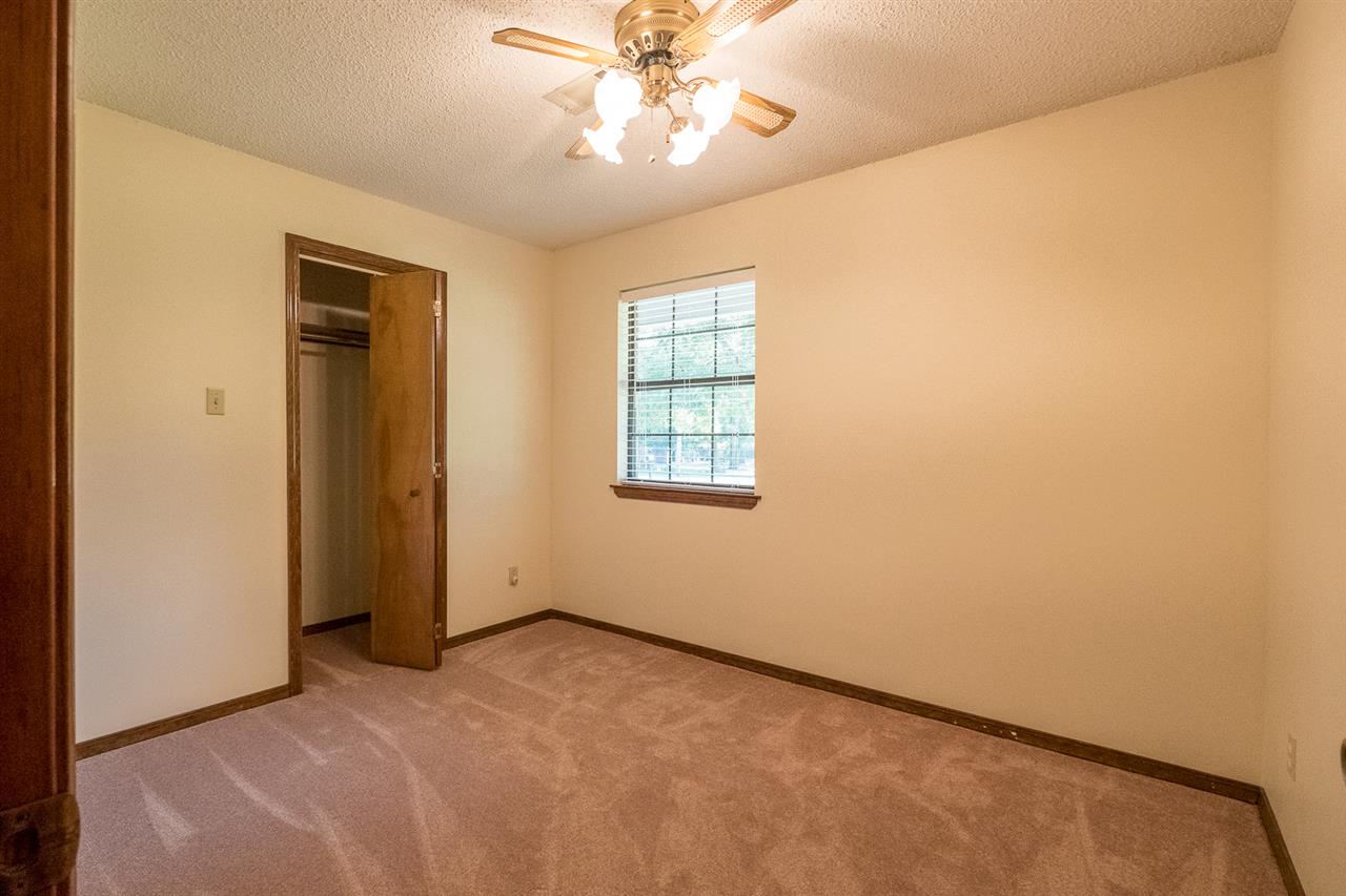 Foxmoor Acres - Residential