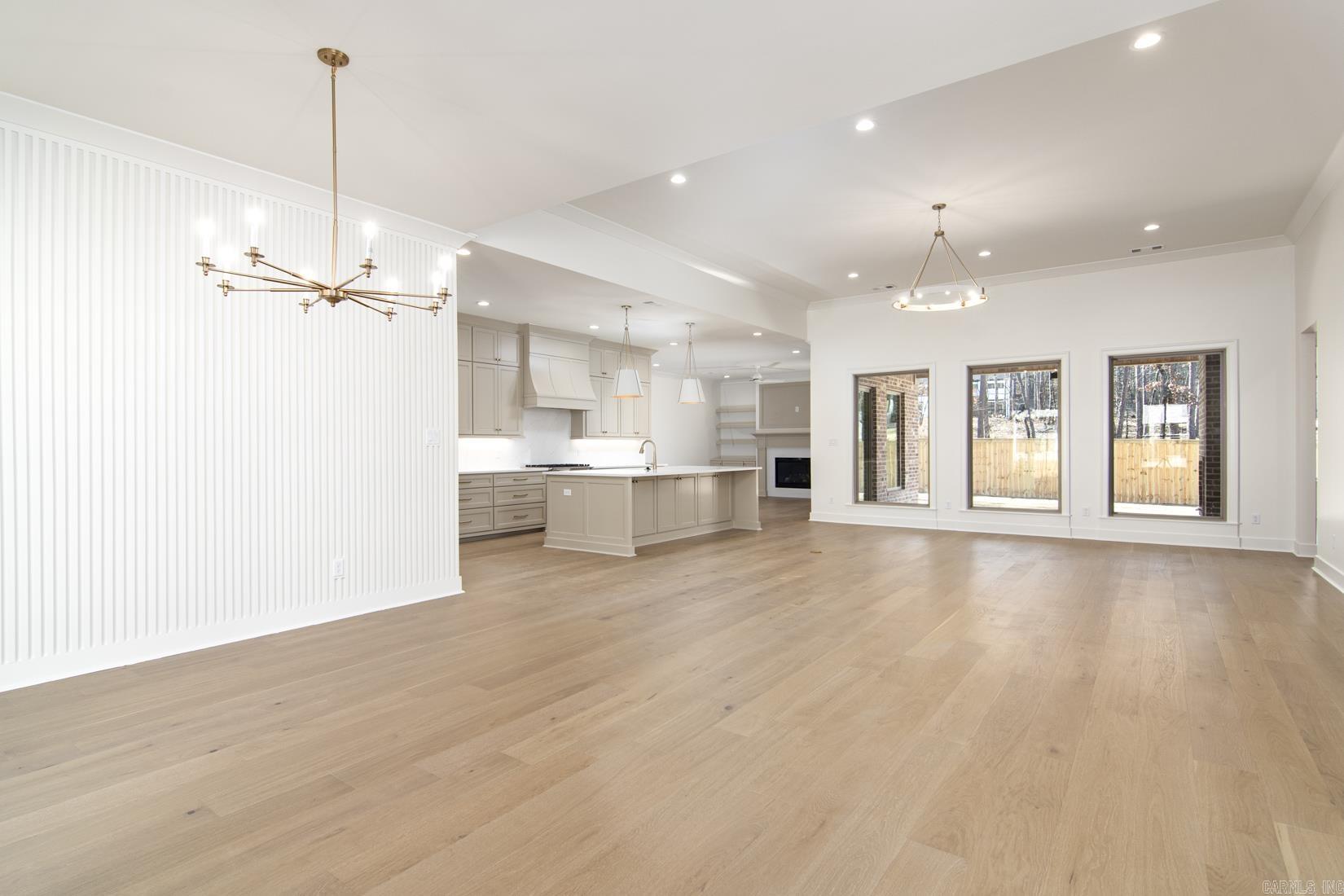 CHENAL VALLEY ABINGTON COURT - Residential