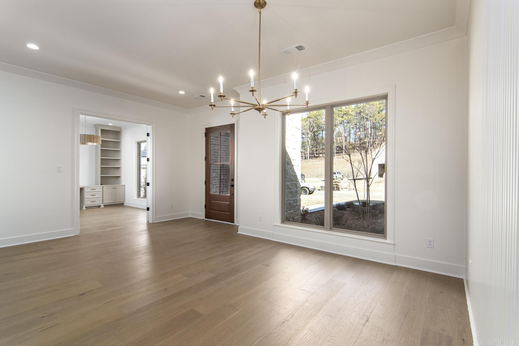 CHENAL VALLEY ABINGTON COURT - Residential
