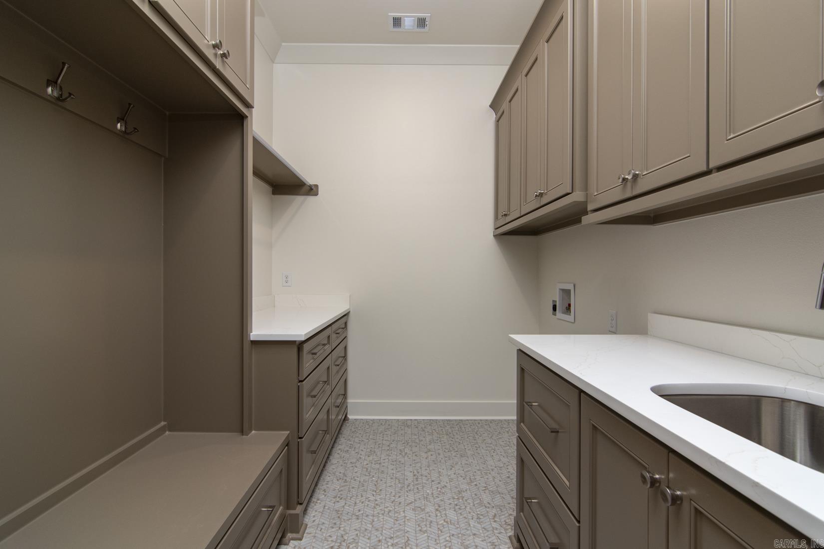 CHENAL VALLEY ABINGTON COURT - Residential