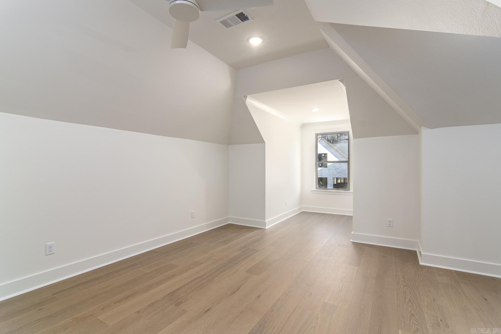 CHENAL VALLEY ABINGTON COURT - Residential