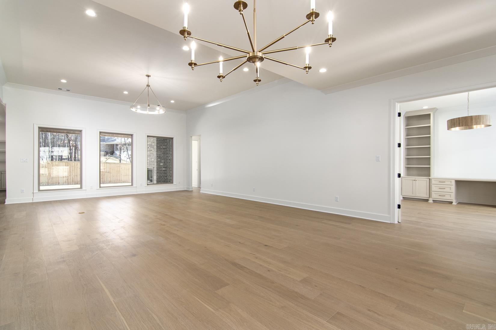 CHENAL VALLEY ABINGTON COURT - Residential