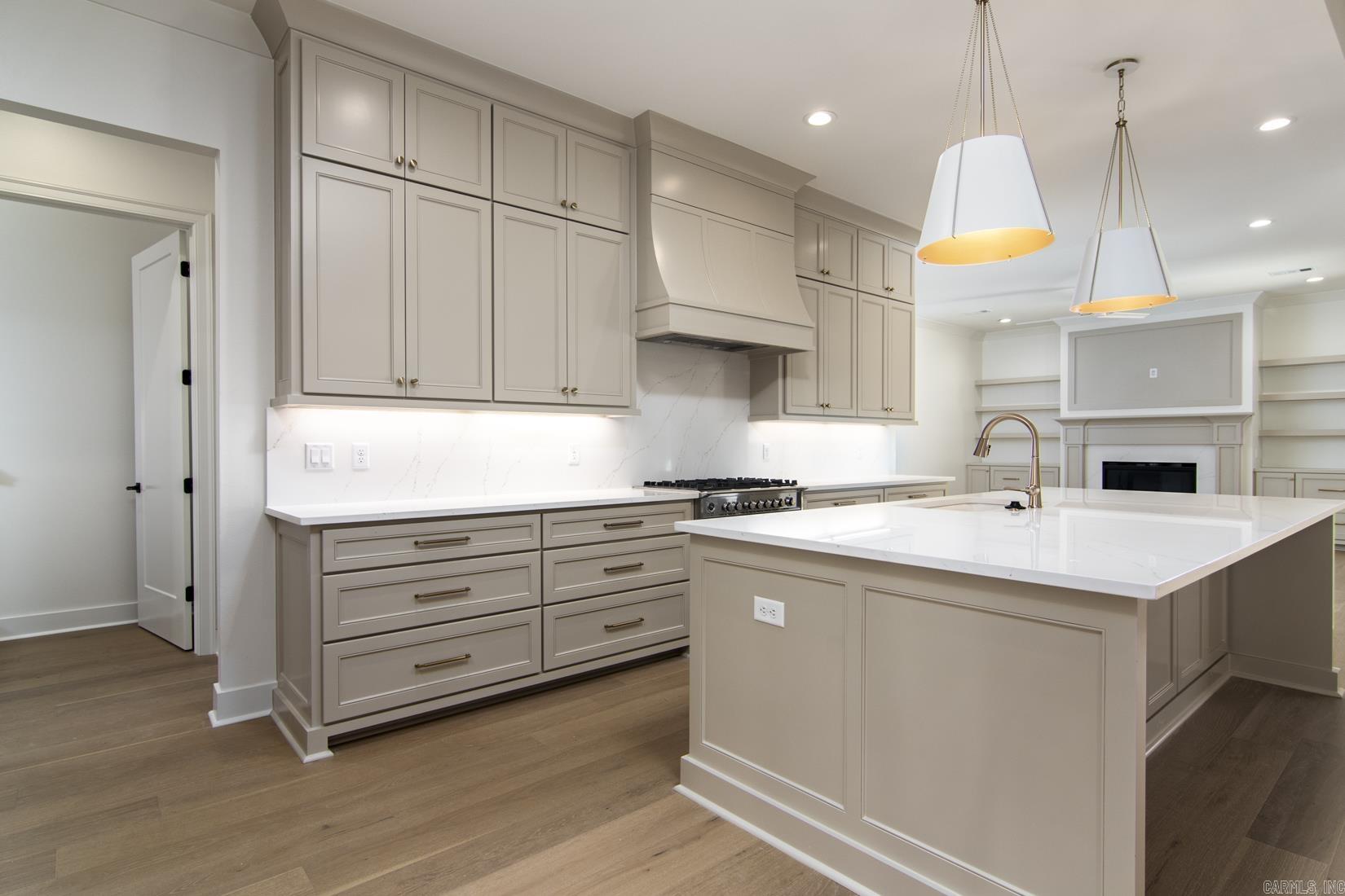 CHENAL VALLEY ABINGTON COURT - Residential